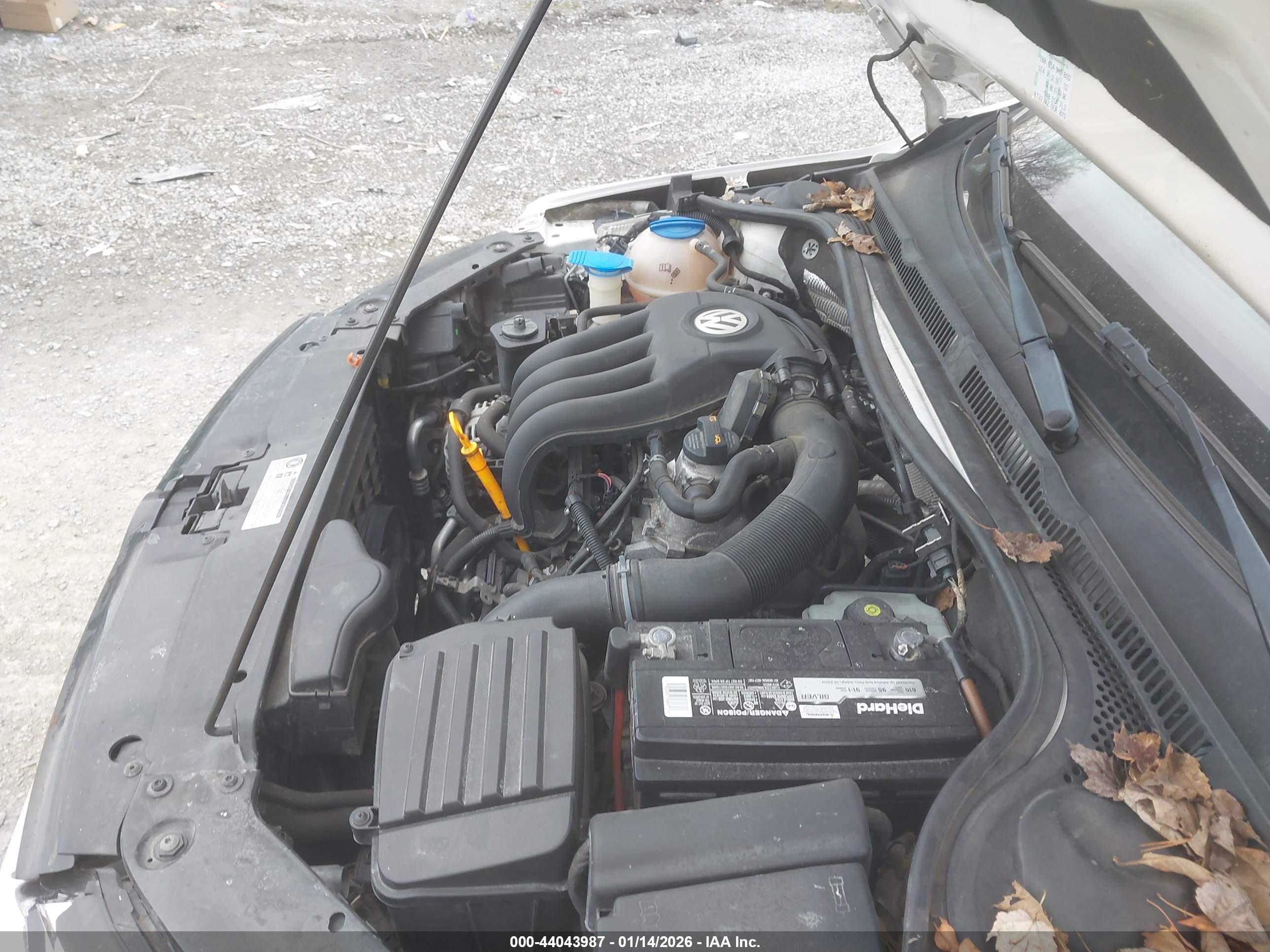 VOLKSWAGEN JETTA image 10