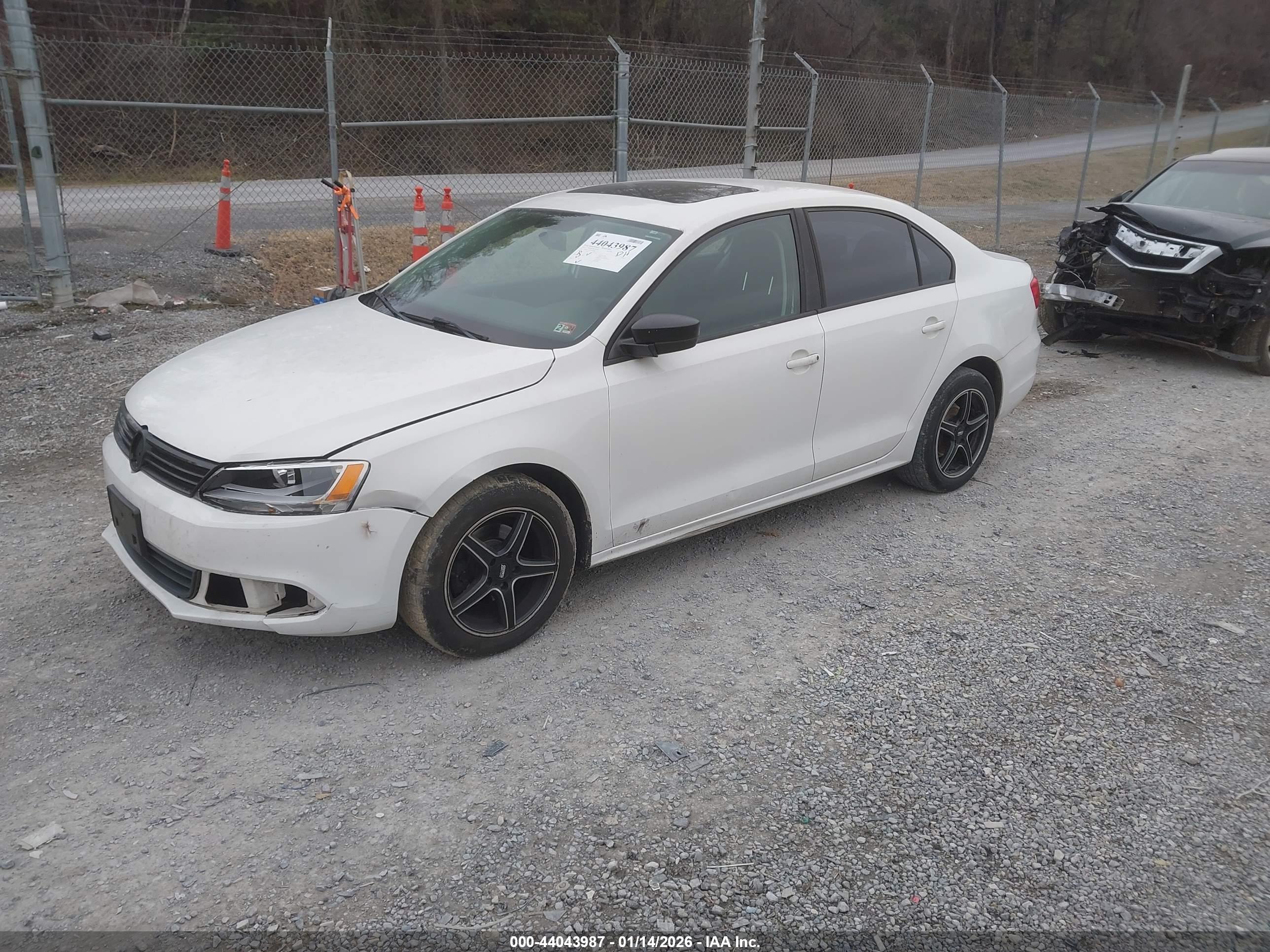 VOLKSWAGEN JETTA image 2