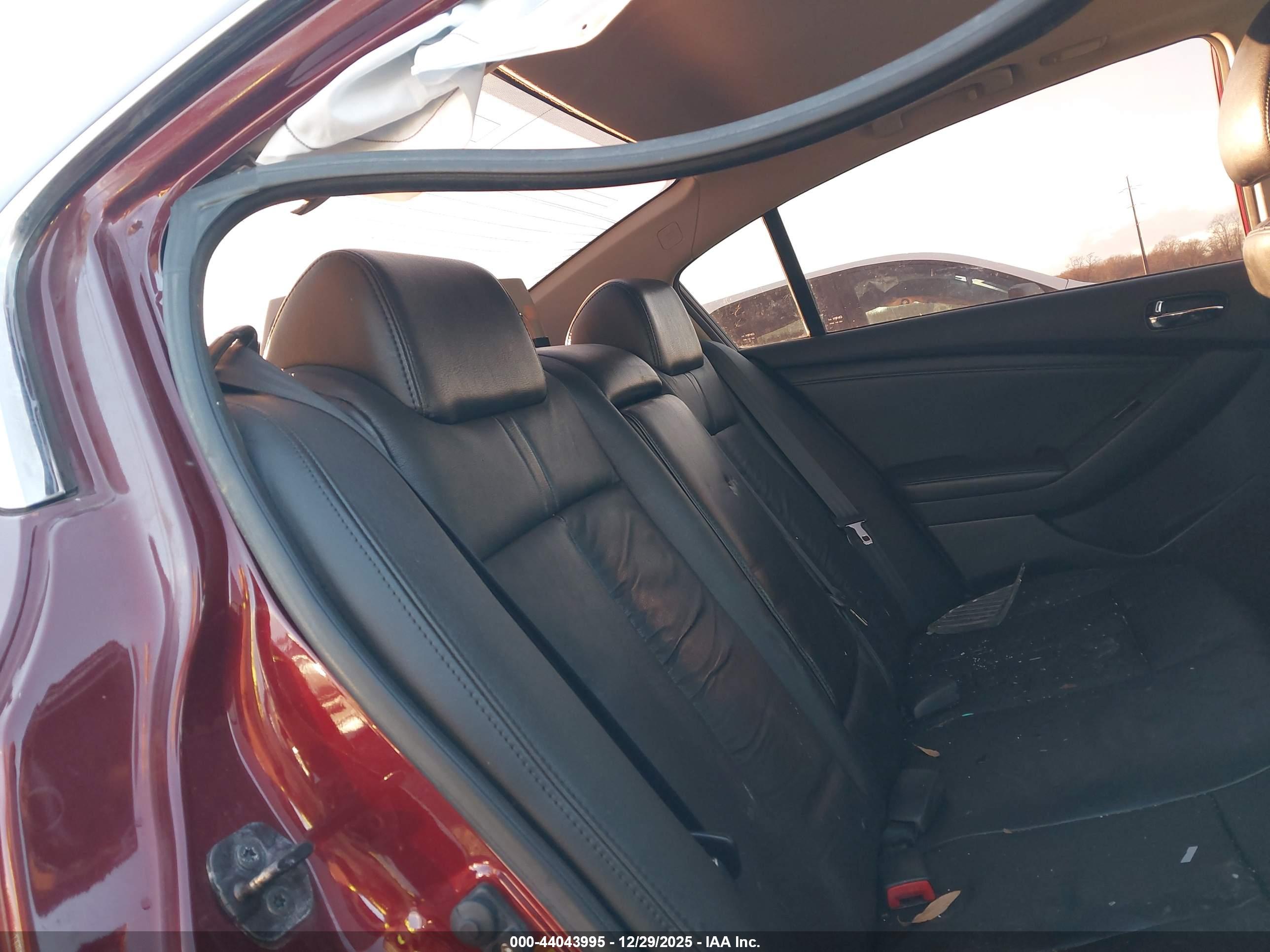 NISSAN ALTIMA image 8