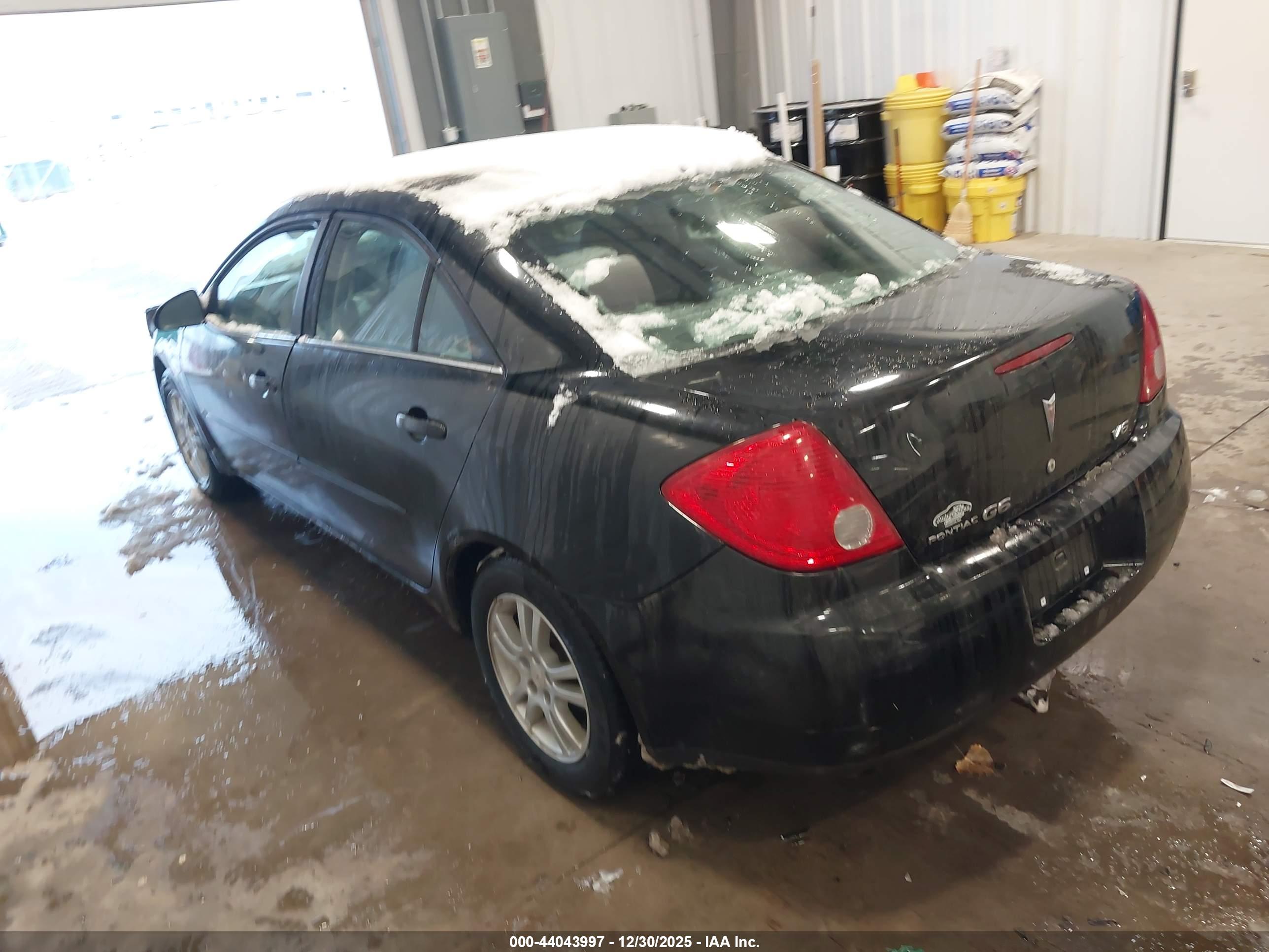 PONTIAC G6 image 3