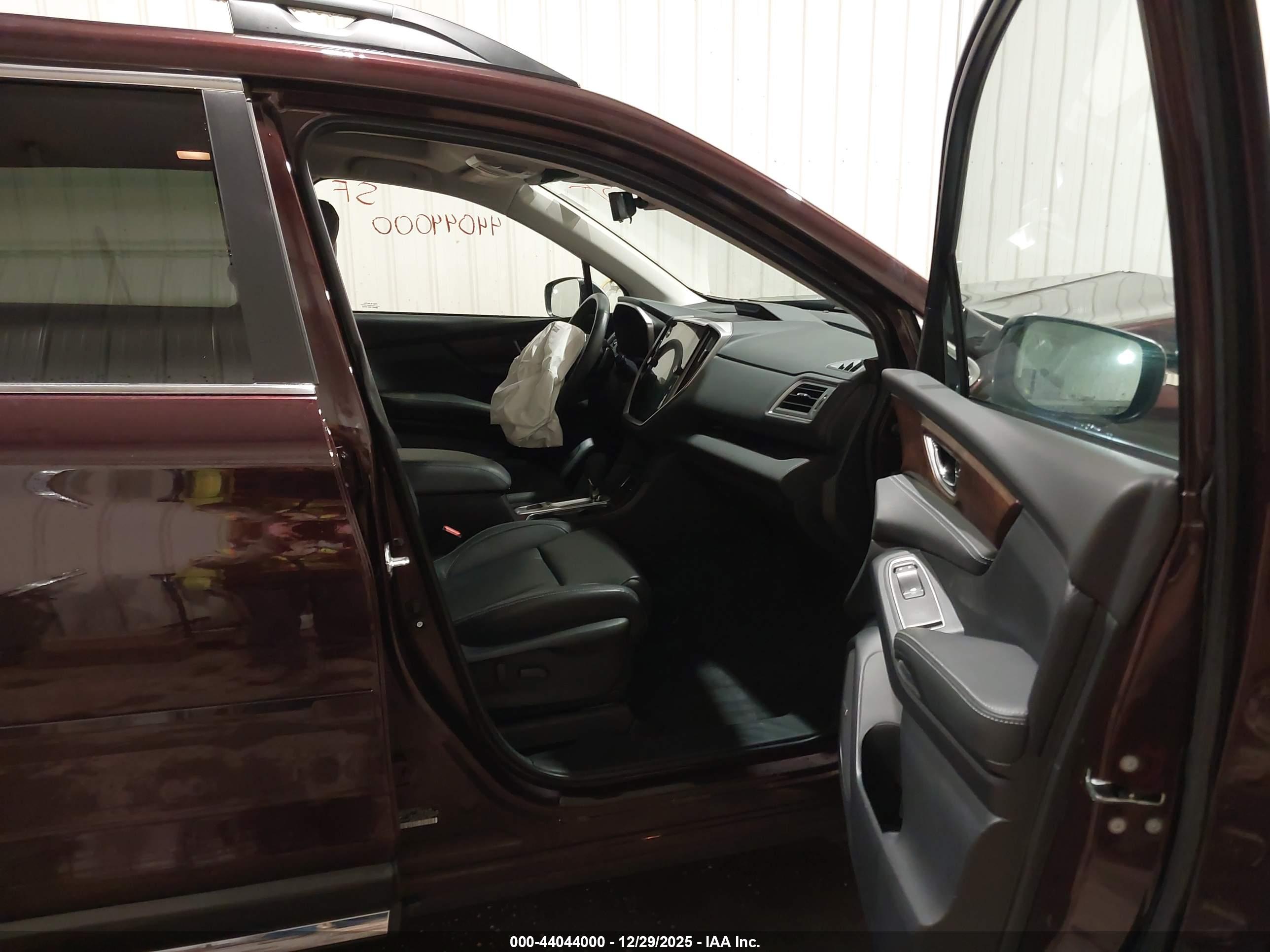SUBARU ASCENT image 5