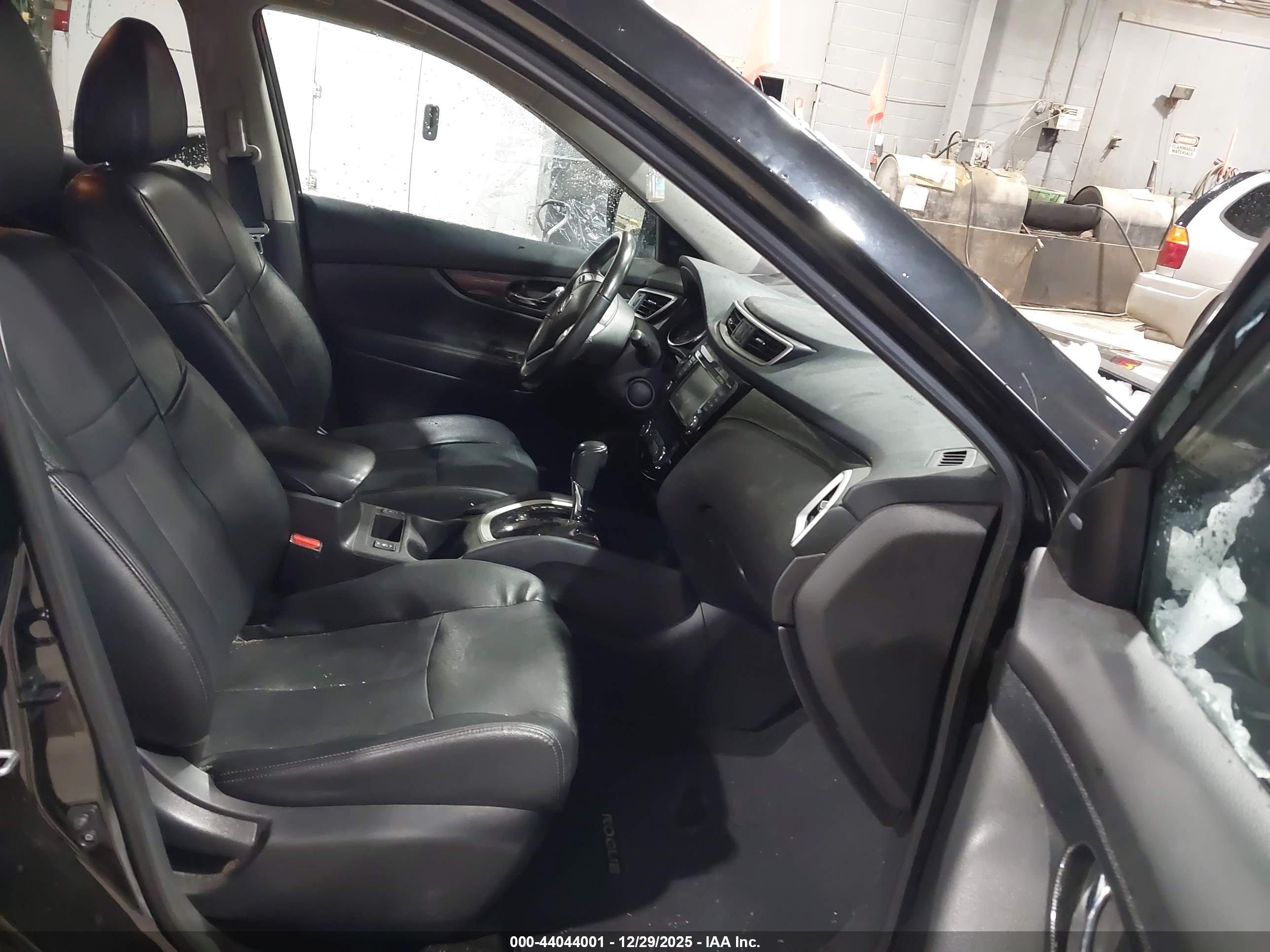 NISSAN ROGUE image 5