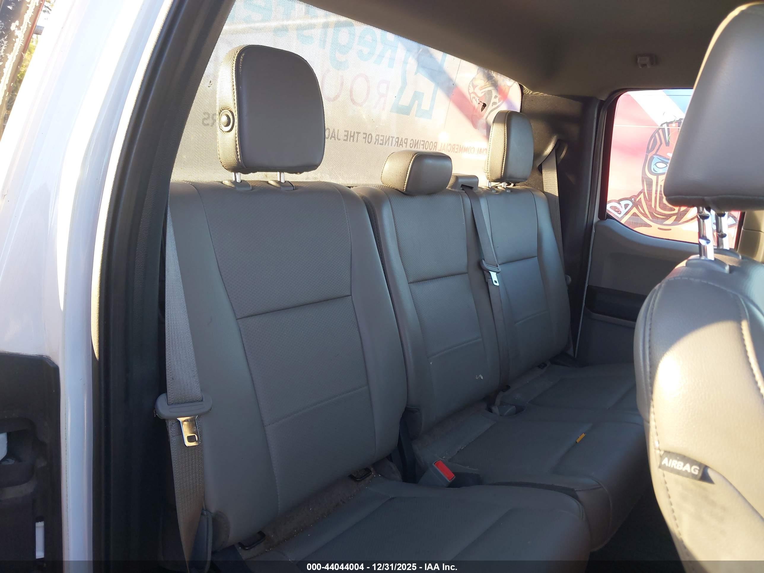 FORD F-150 image 8