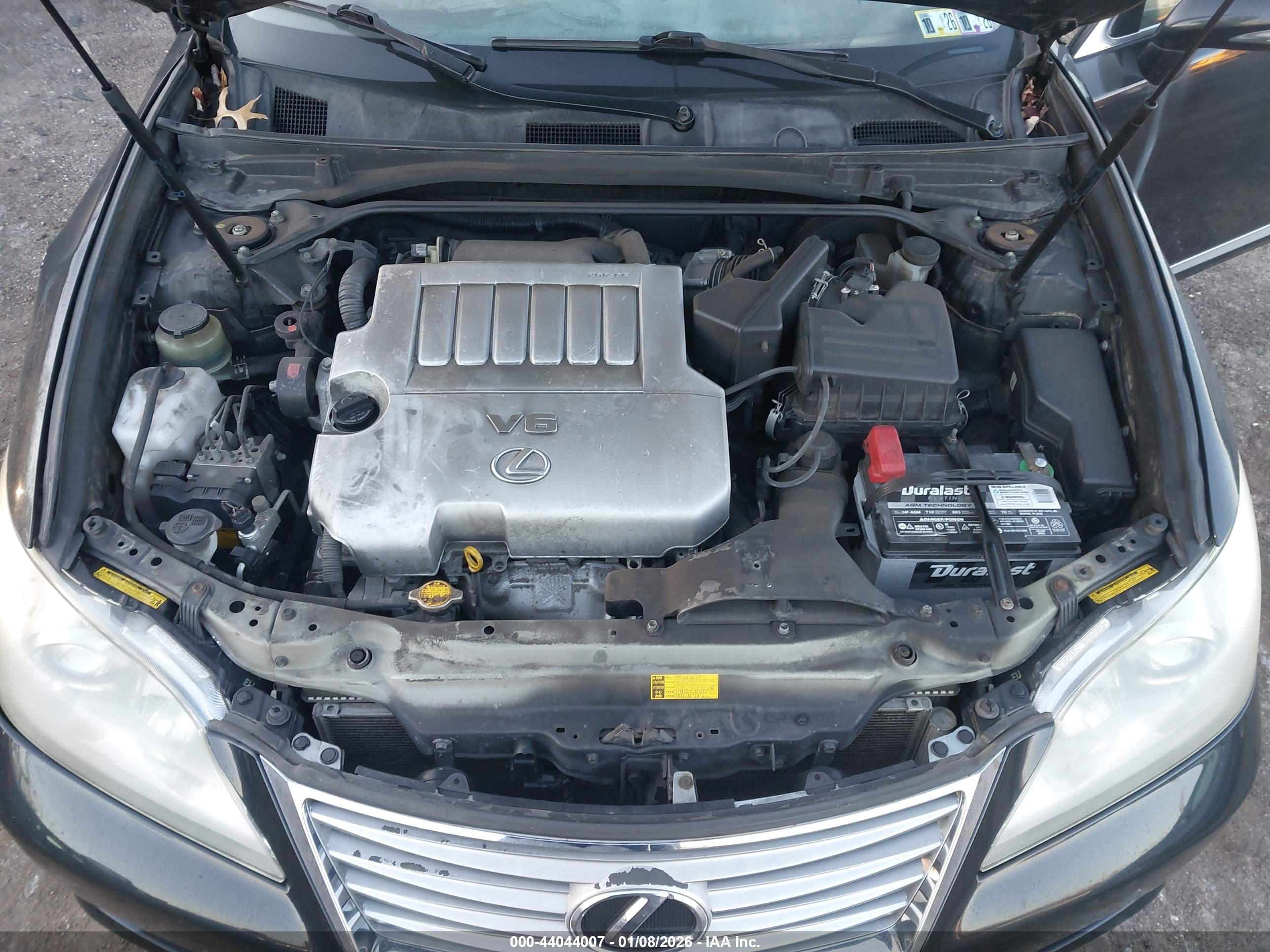 LEXUS ES image 10