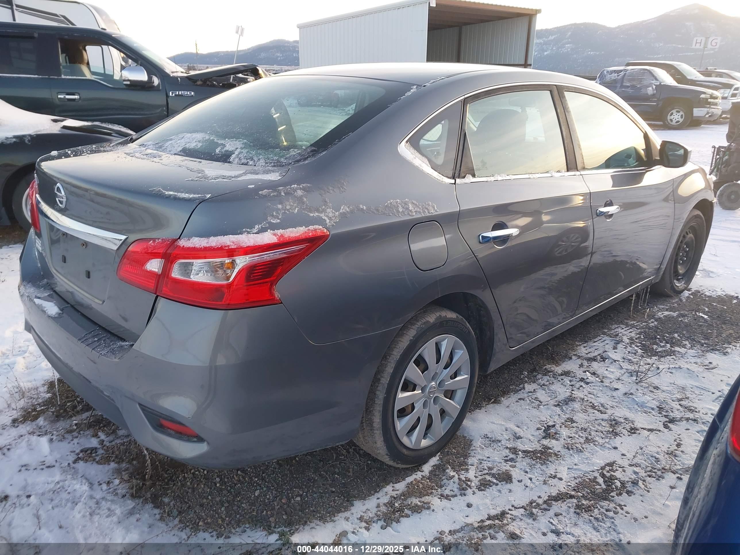 NISSAN SENTRA image 4