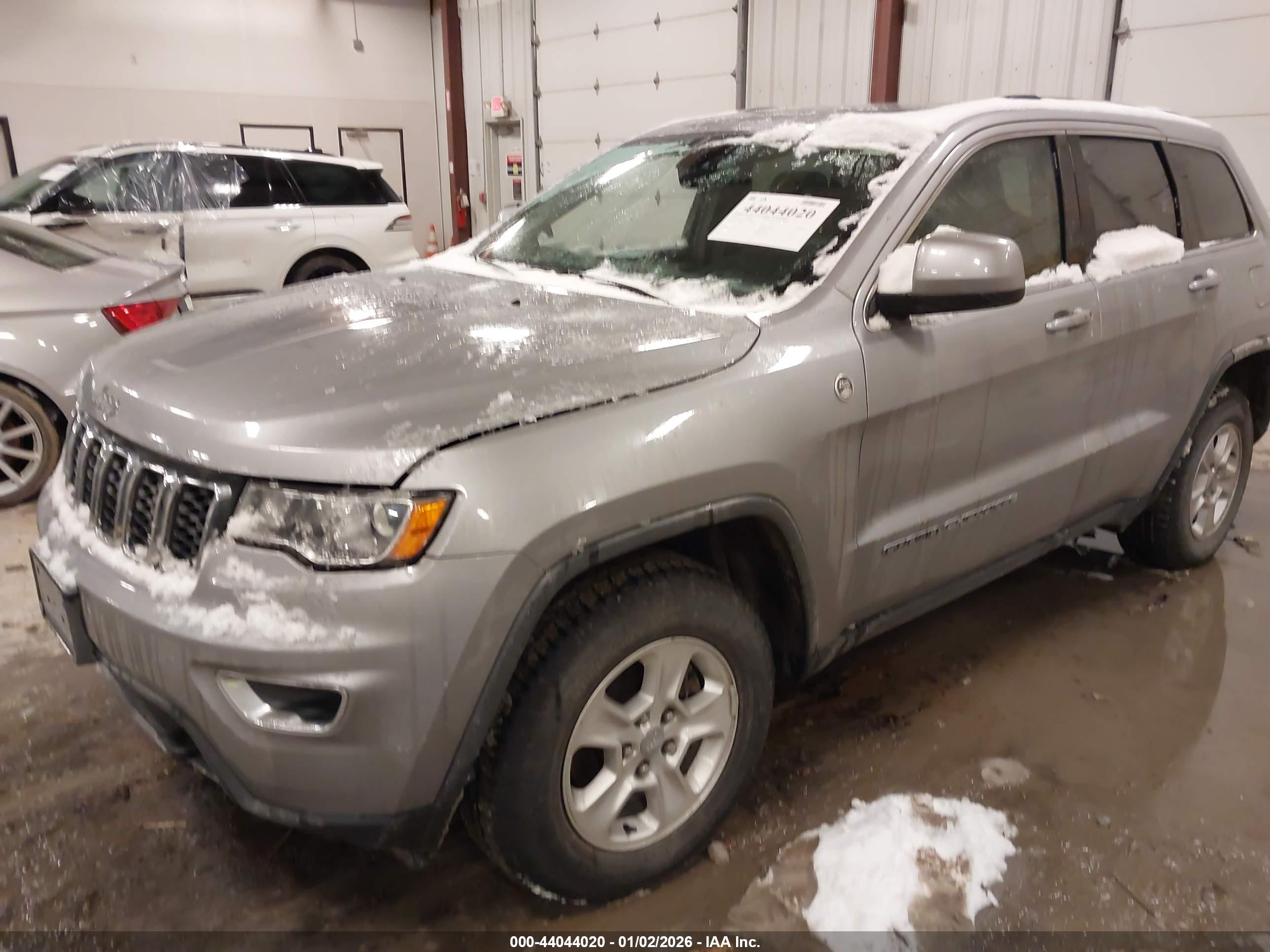 JEEP GRAND image 2