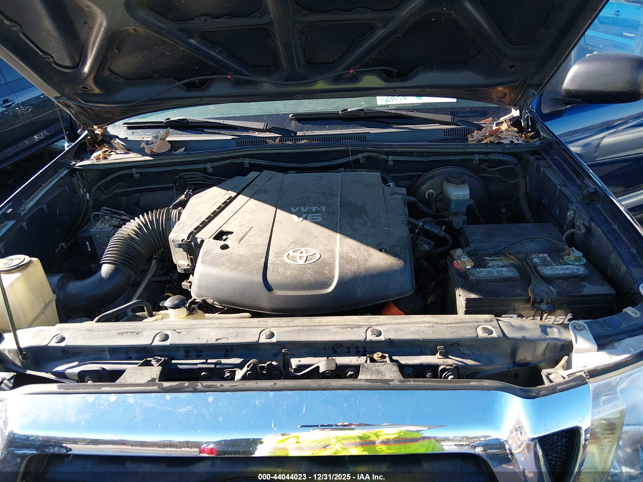 TOYOTA TACOMA image 10