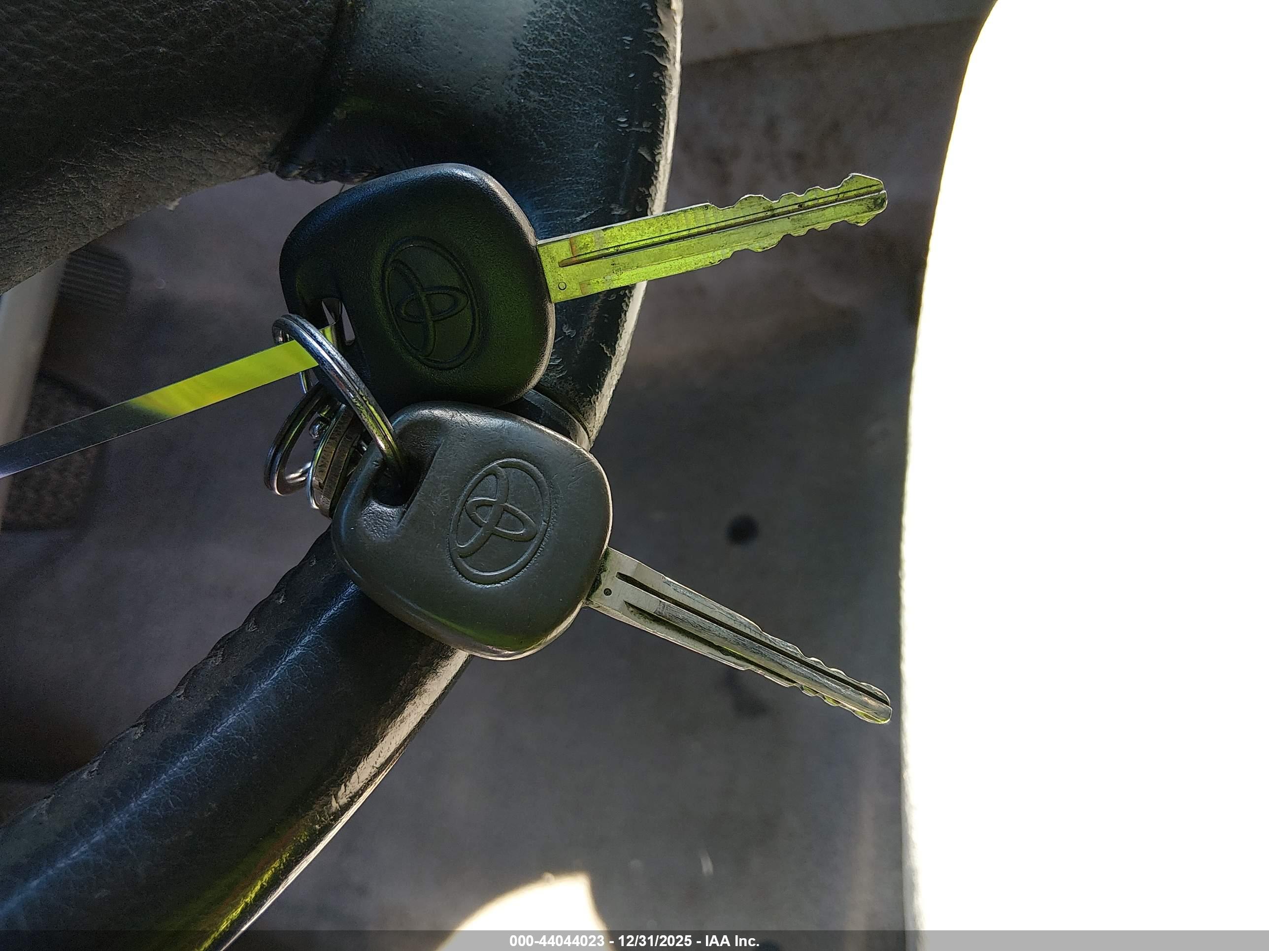 TOYOTA TACOMA image 11