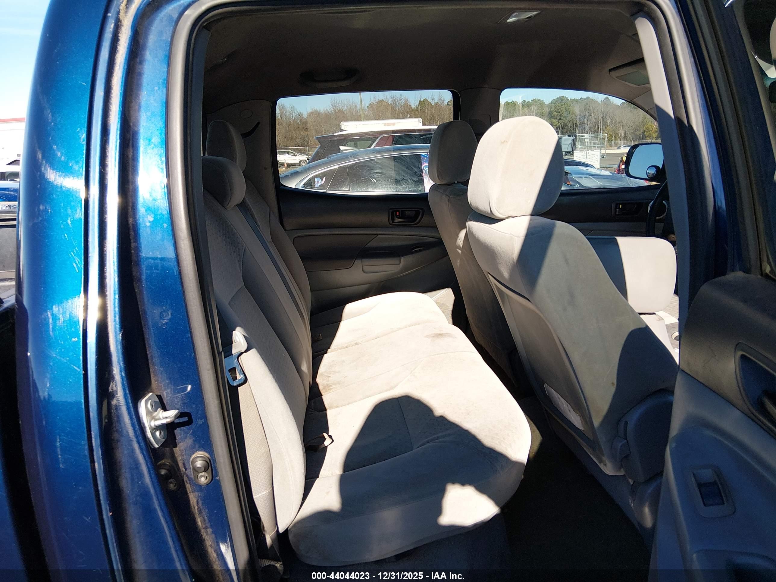 TOYOTA TACOMA image 8