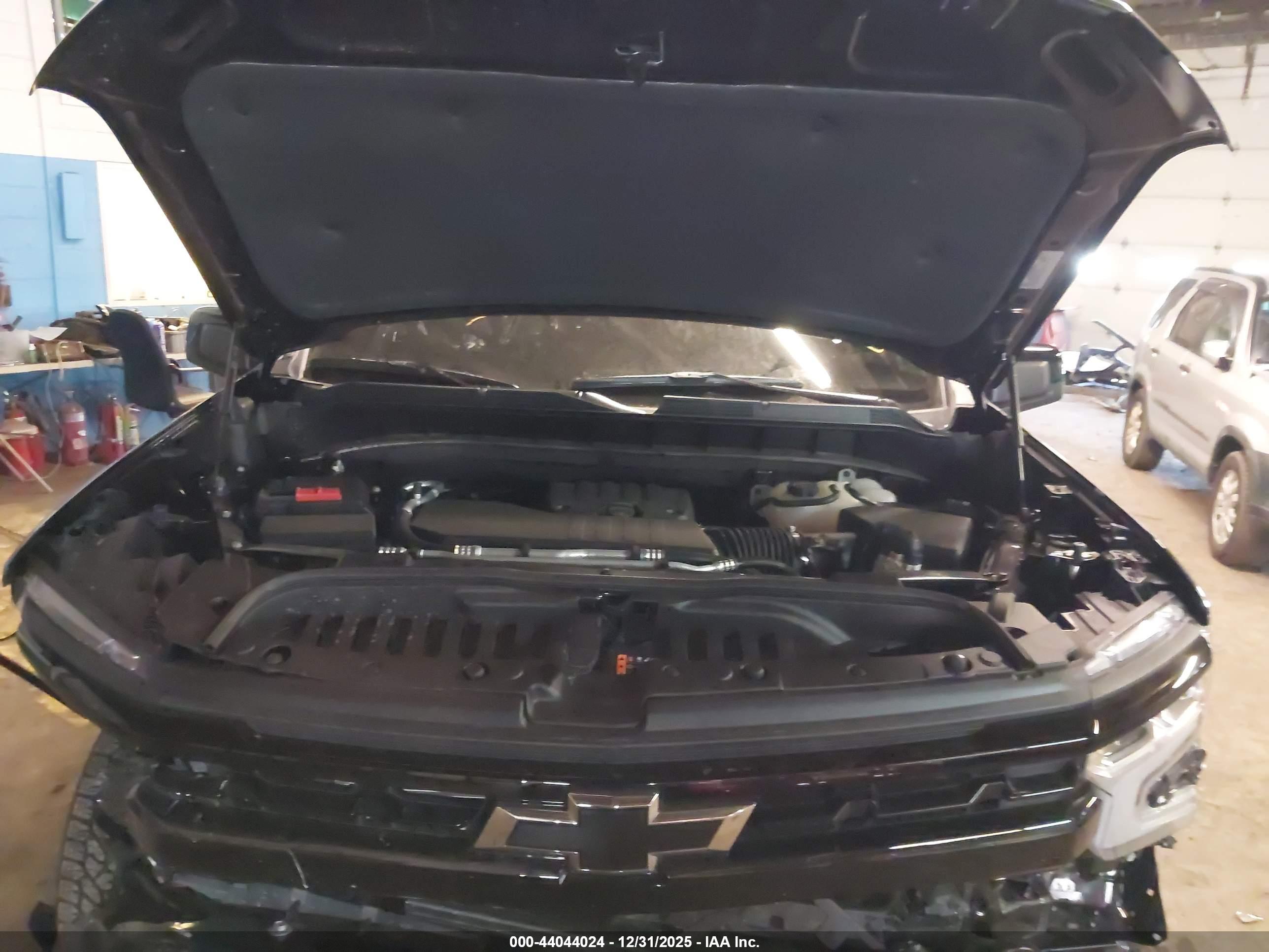 CHEVROLET SILVERADO image 10