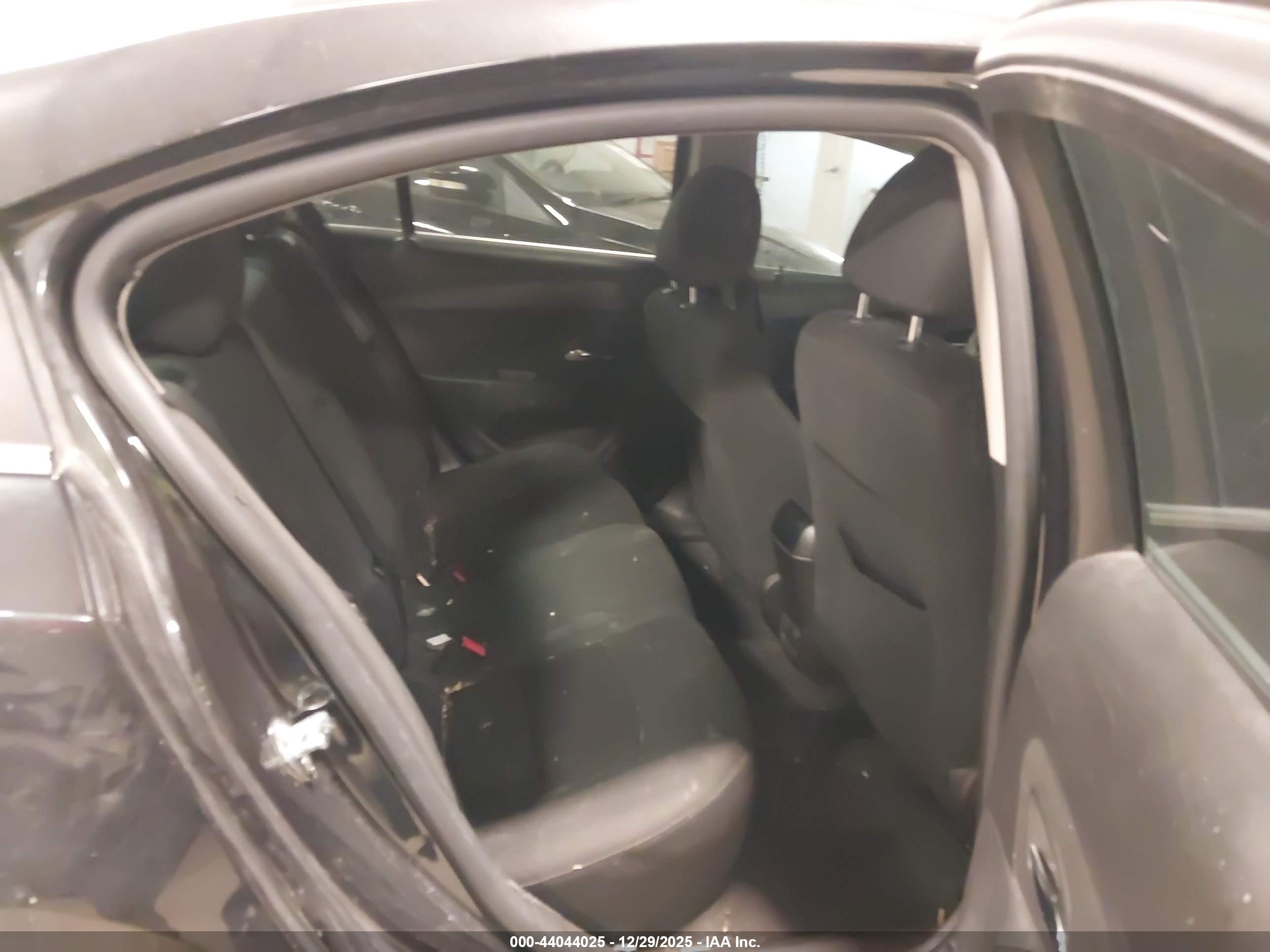 CHEVROLET CRUZE image 8