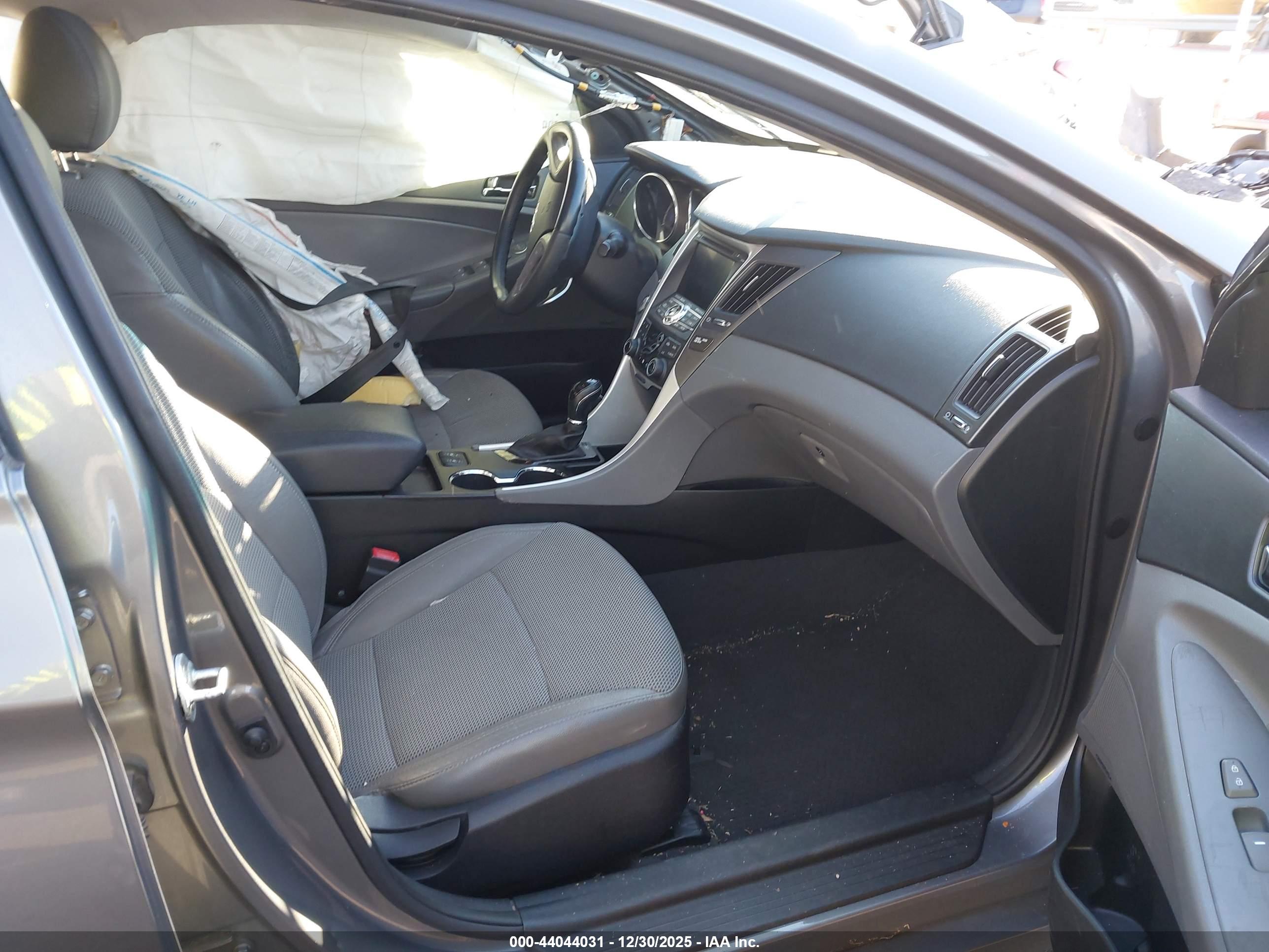 HYUNDAI SONATA image 5