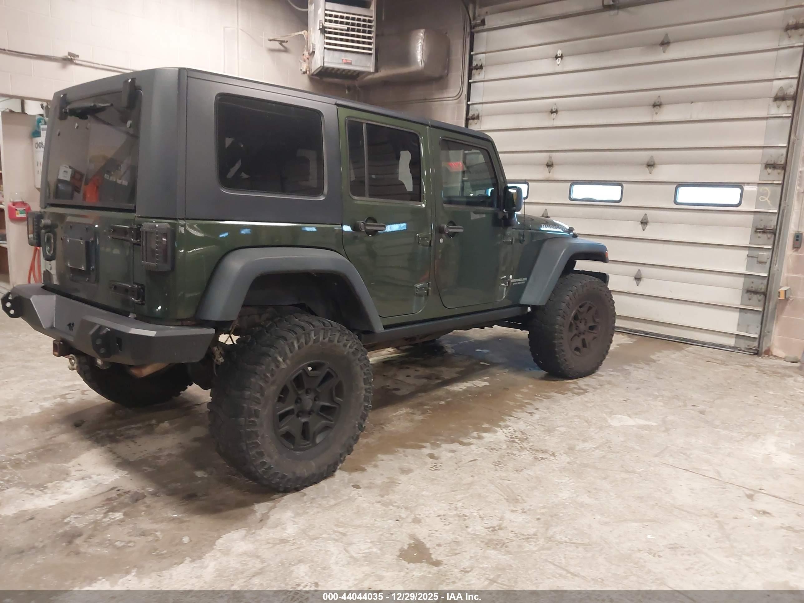 JEEP WRANGLER image 4