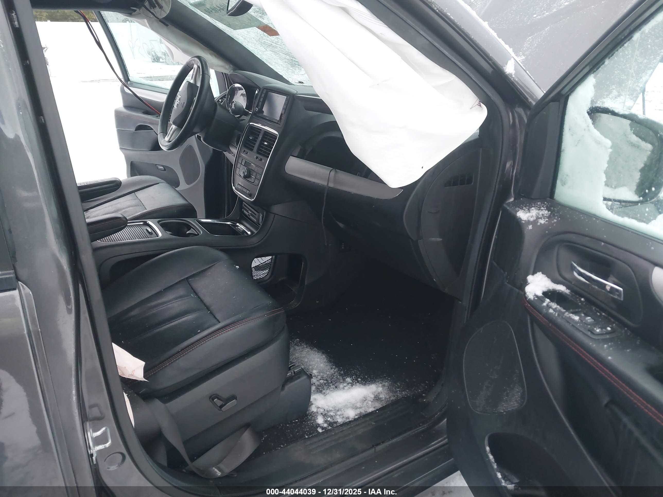 DODGE GRAND image 5