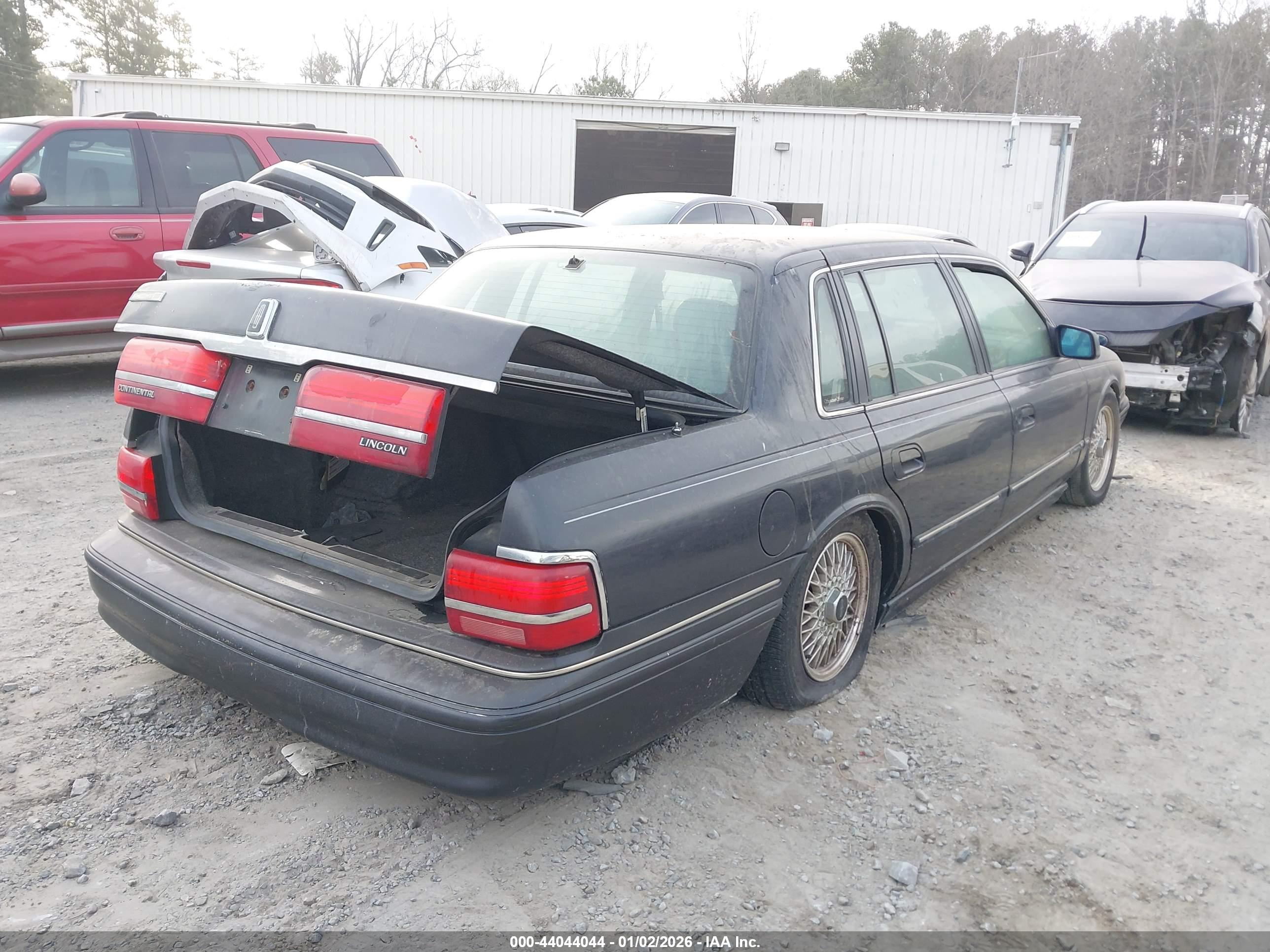 LINCOLN CONTINENTAL image 4