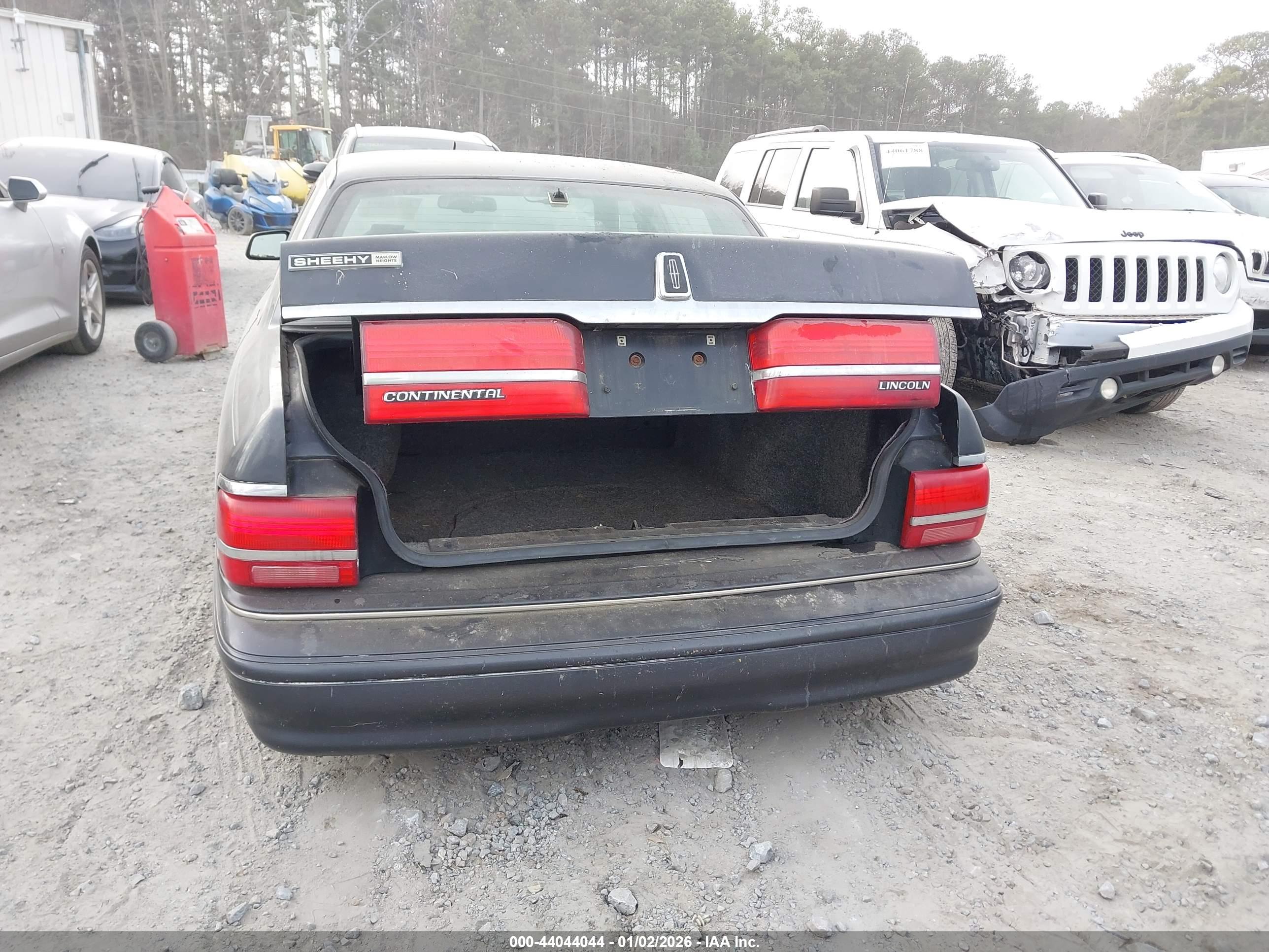 LINCOLN CONTINENTAL image 6