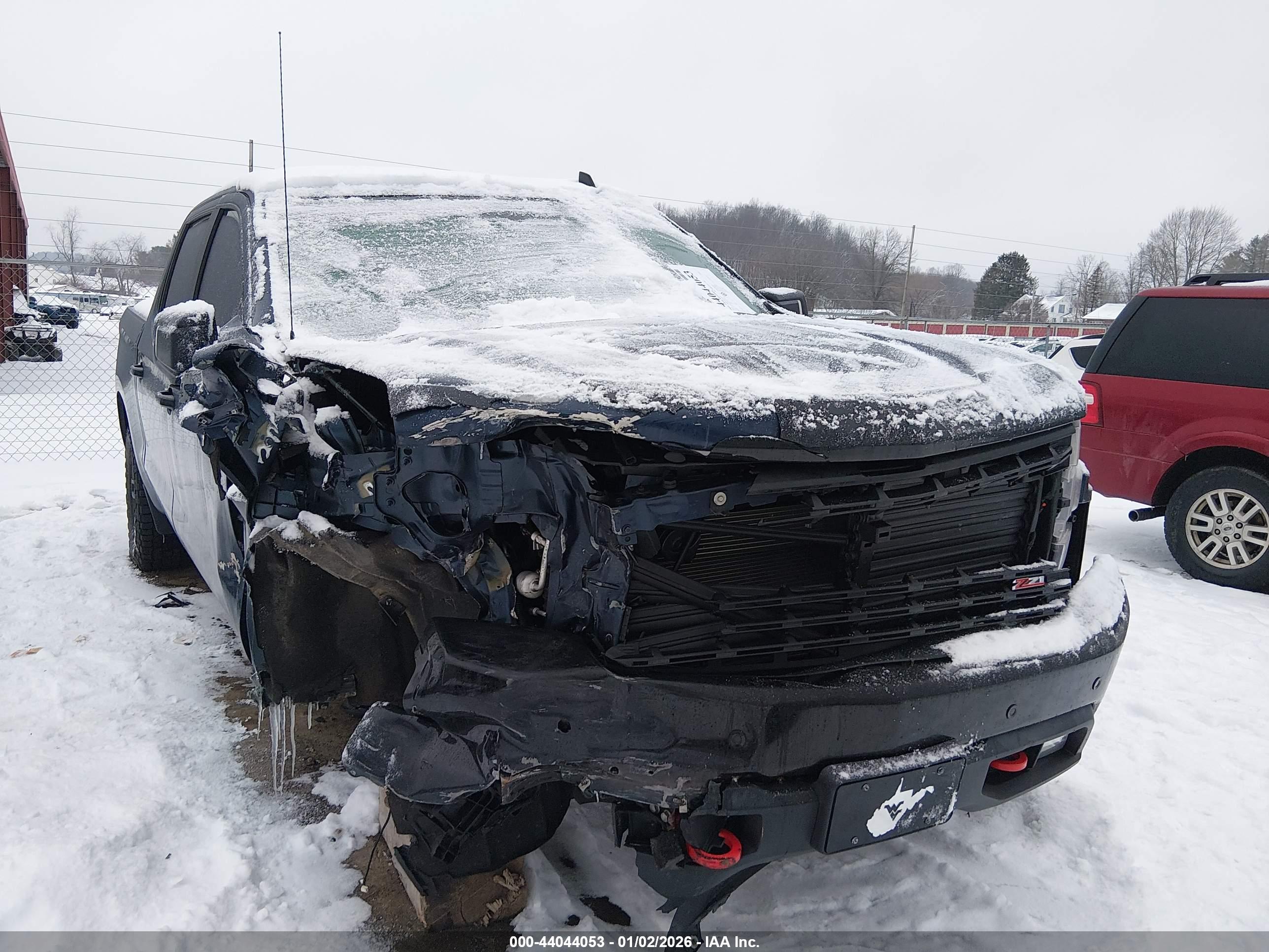 CHEVROLET SILVERADO image 6