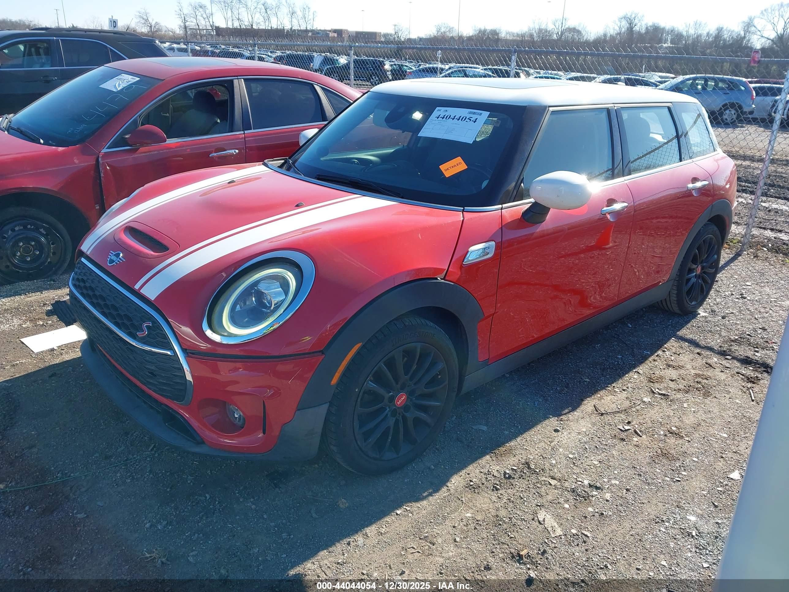 MINI CLUBMAN image 2