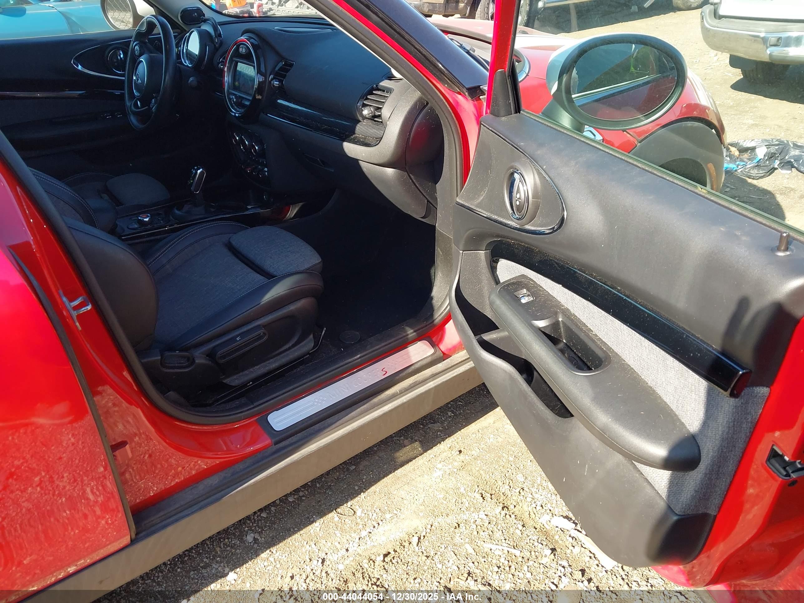 MINI CLUBMAN image 5