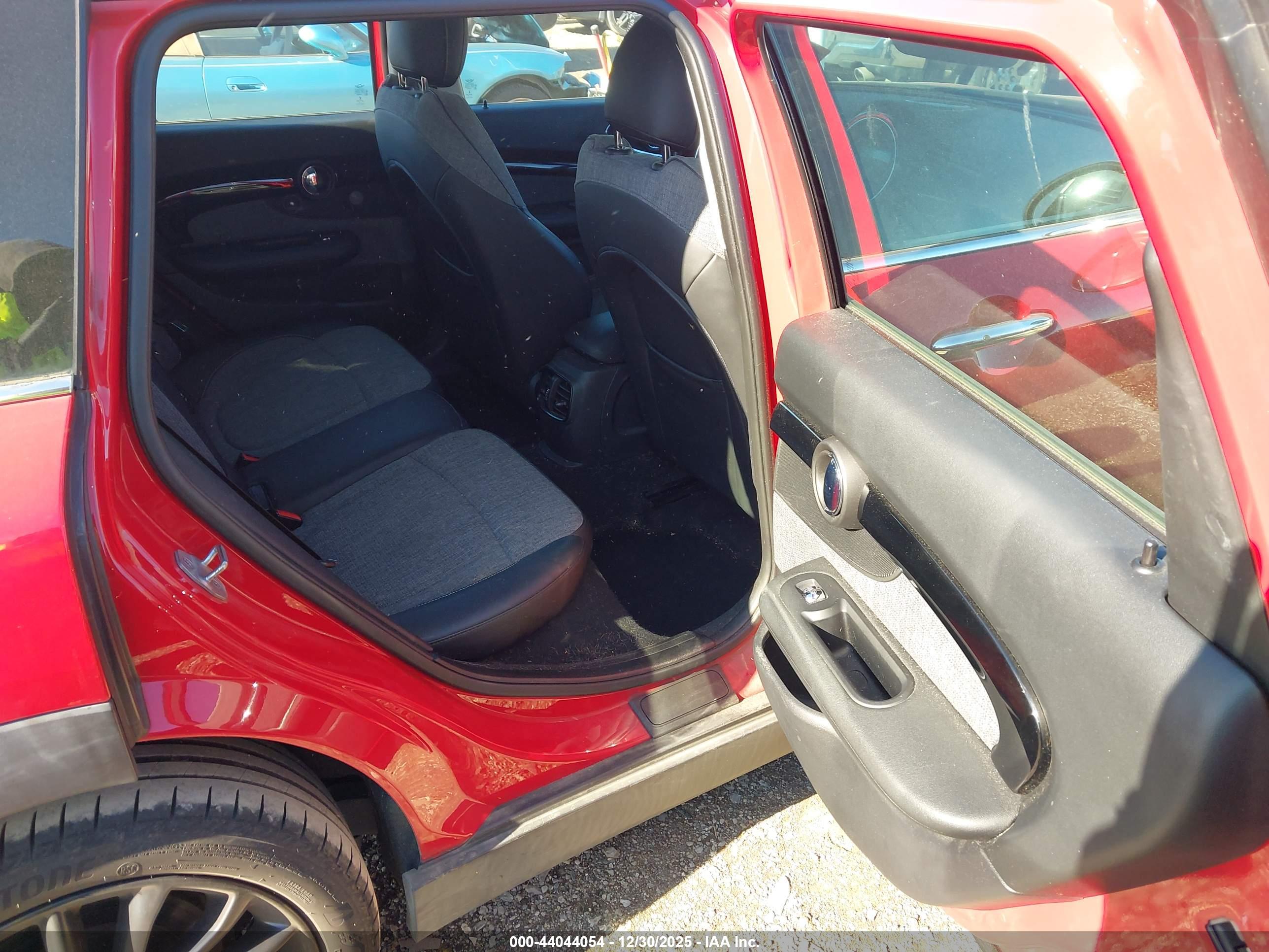 MINI CLUBMAN image 8