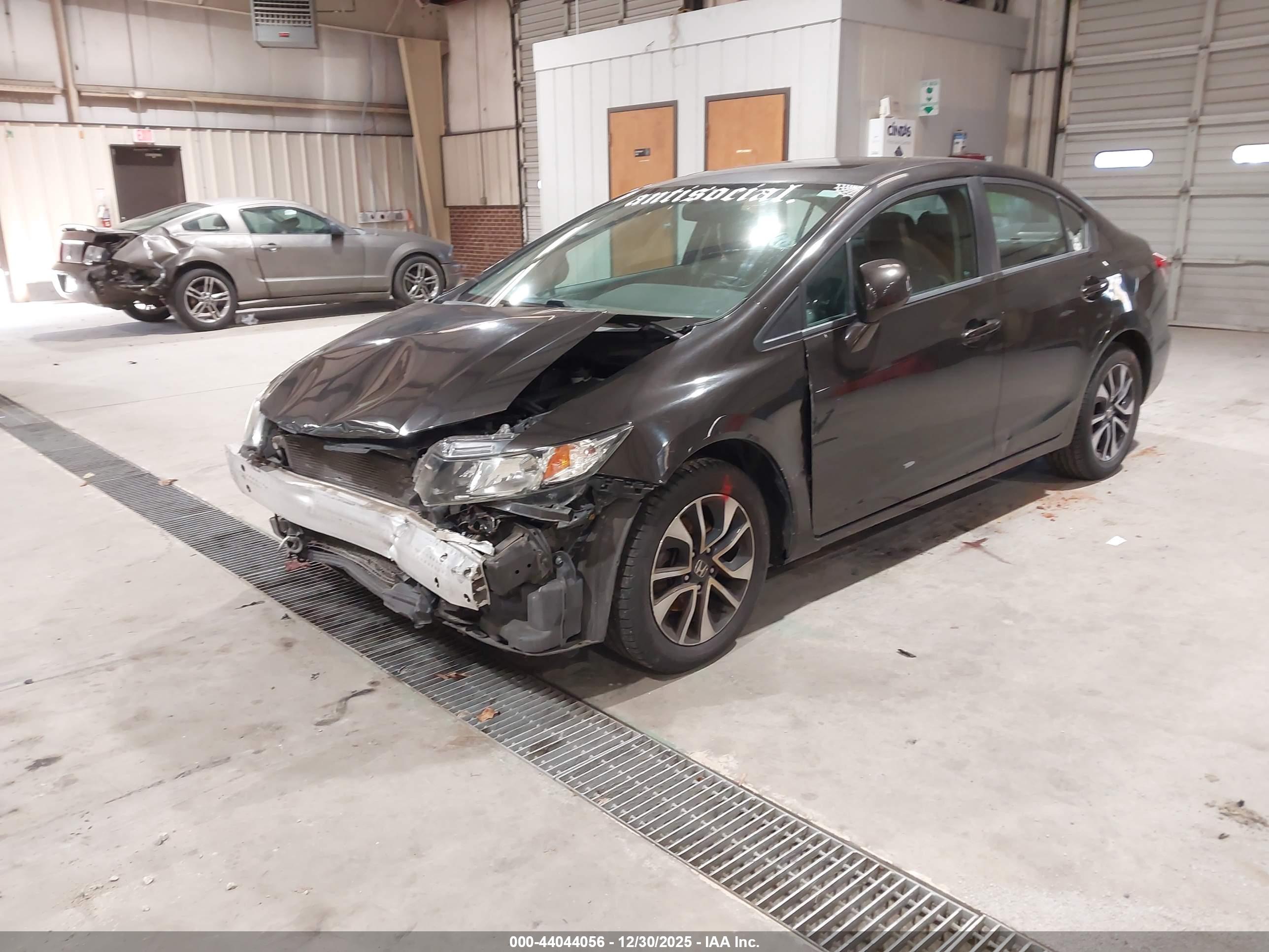 HONDA CIVIC image 2