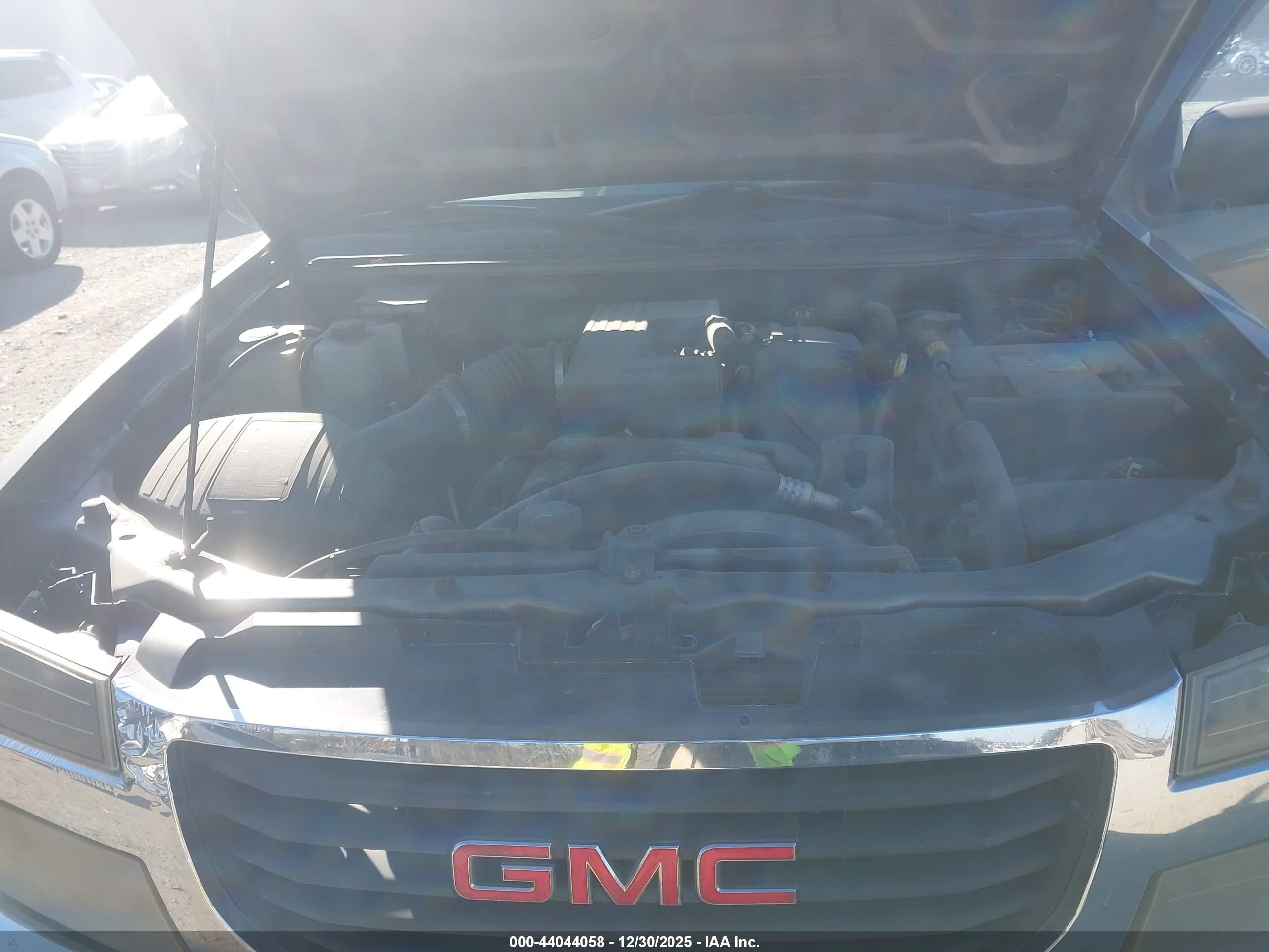 GMC CANYON image 10