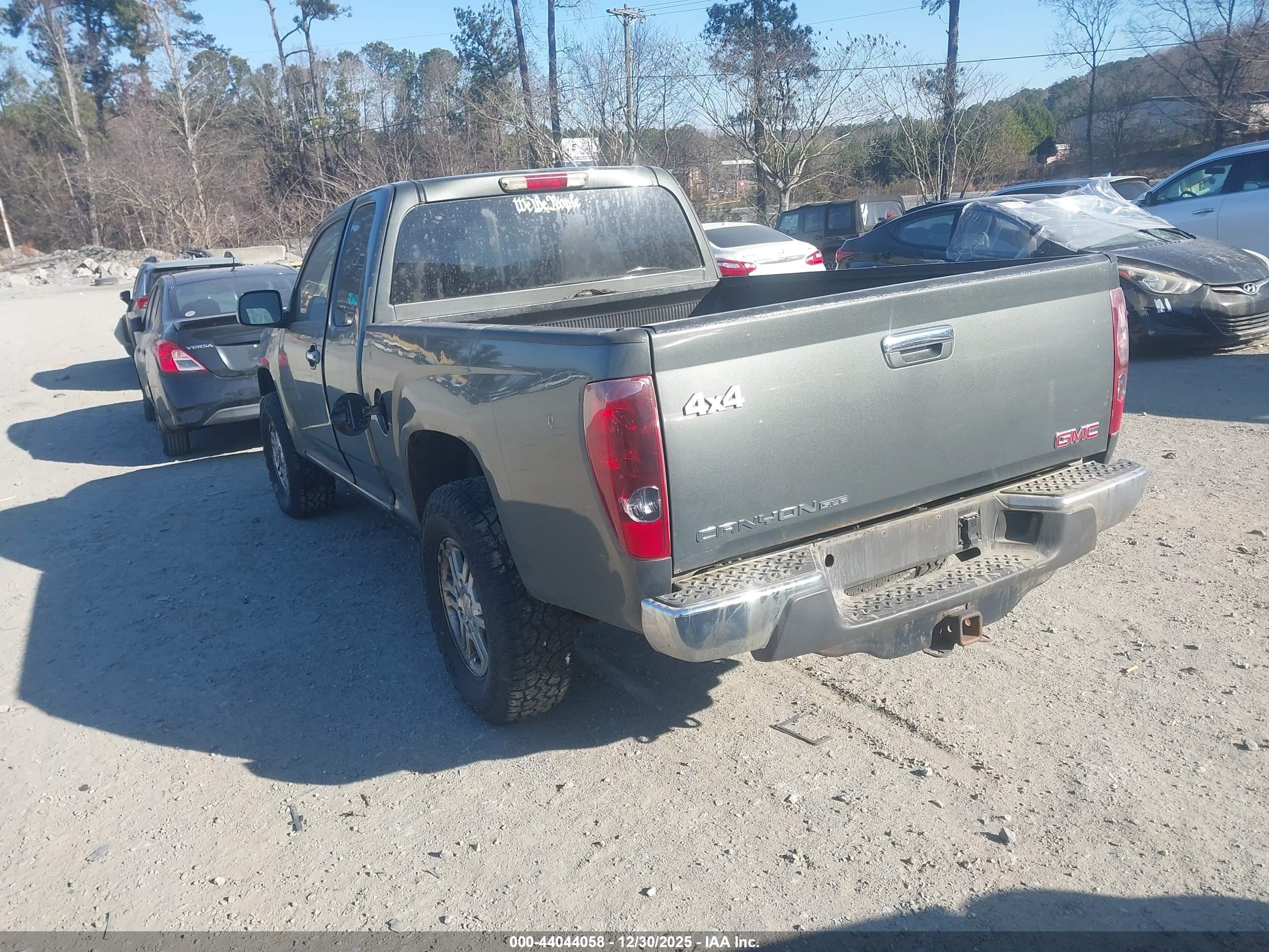 GMC CANYON image 3