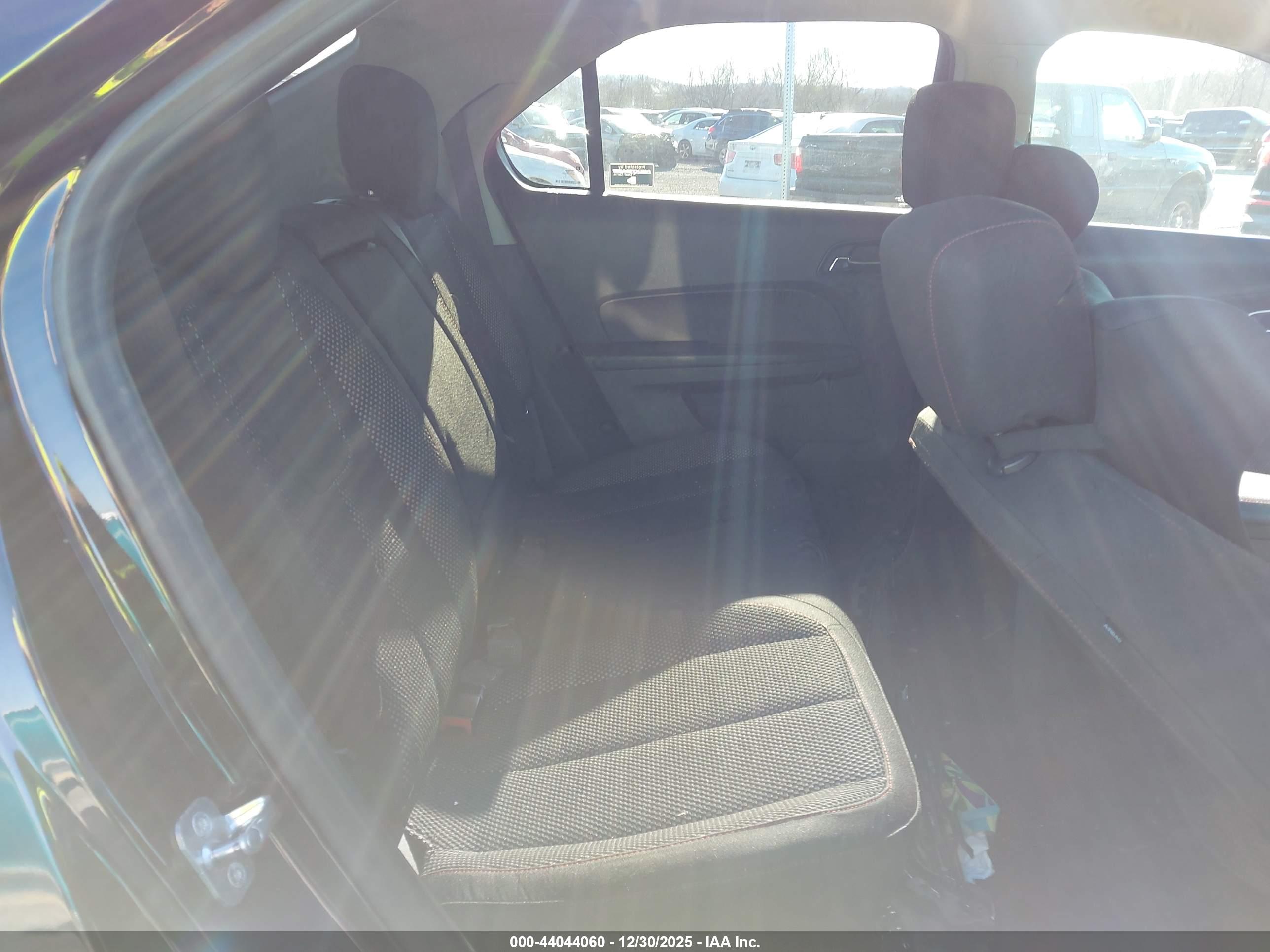 CHEVROLET EQUINOX image 8