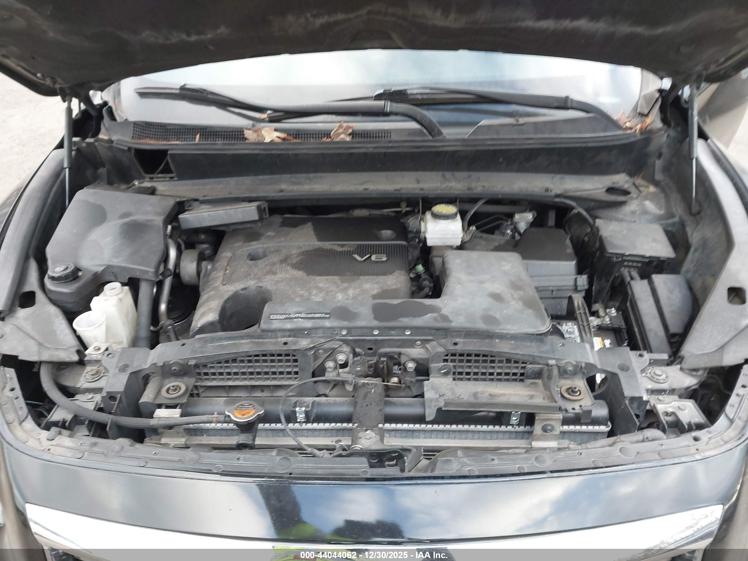 INFINITI JX35 image 10