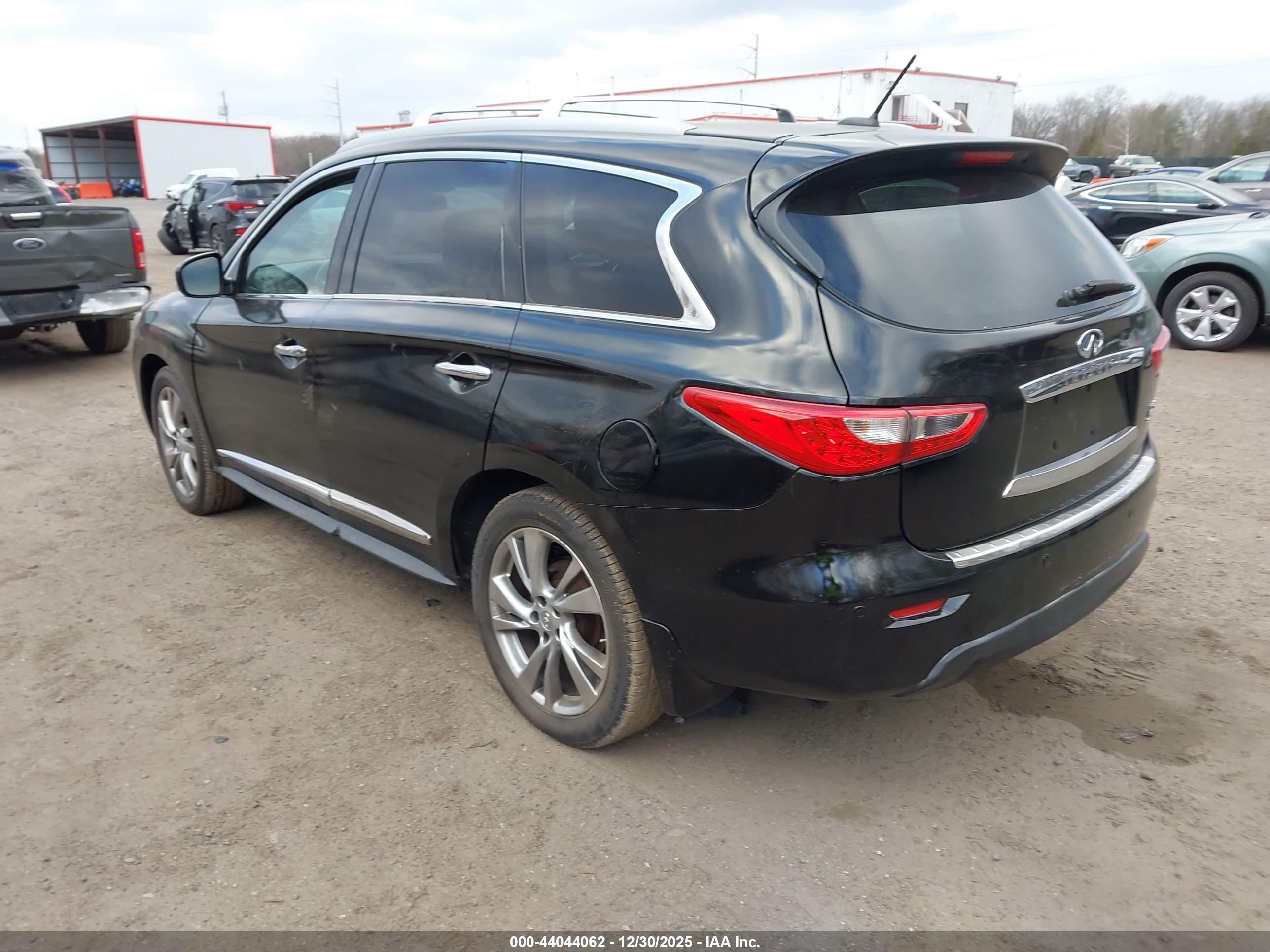 INFINITI JX35 image 3