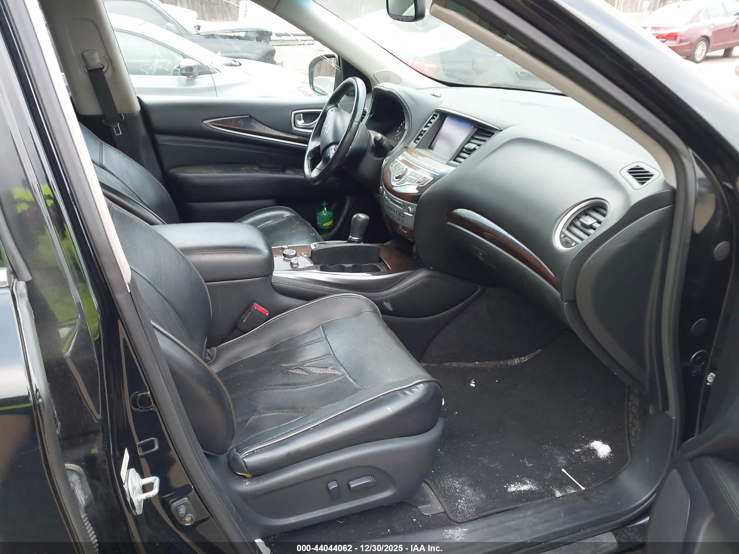 INFINITI JX35 image 5