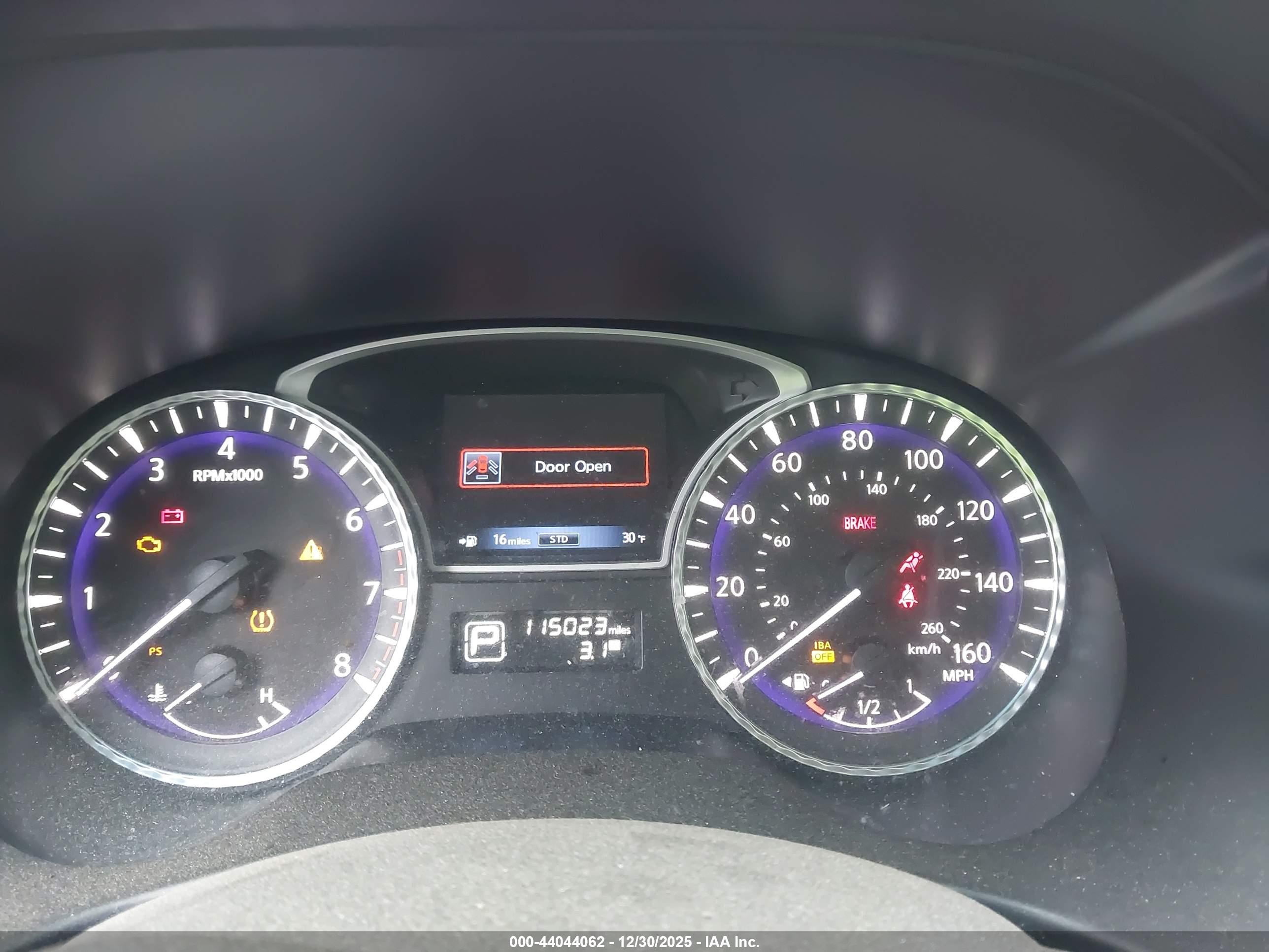 INFINITI JX35 image 7