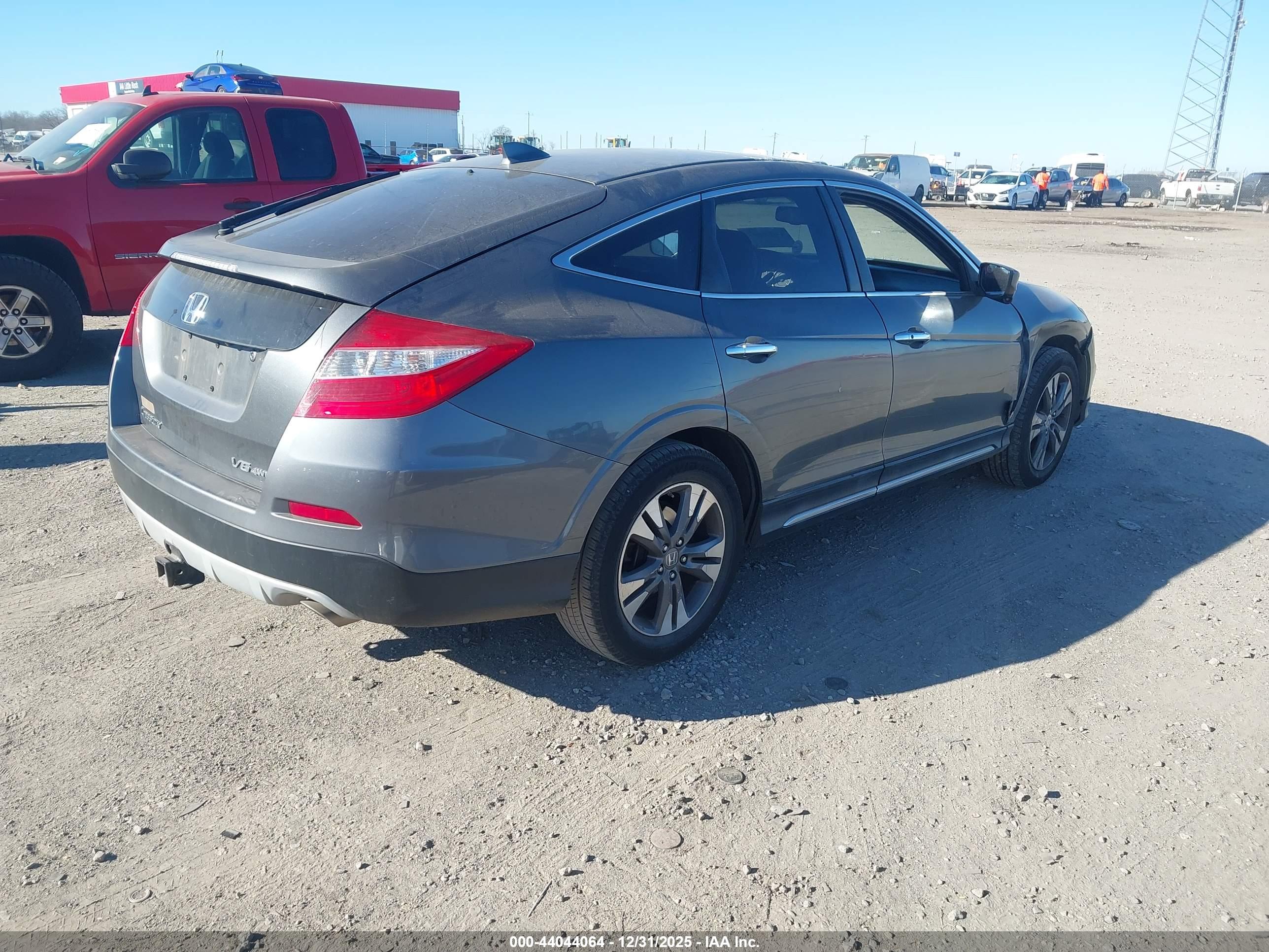 HONDA CROSSTOUR image 4