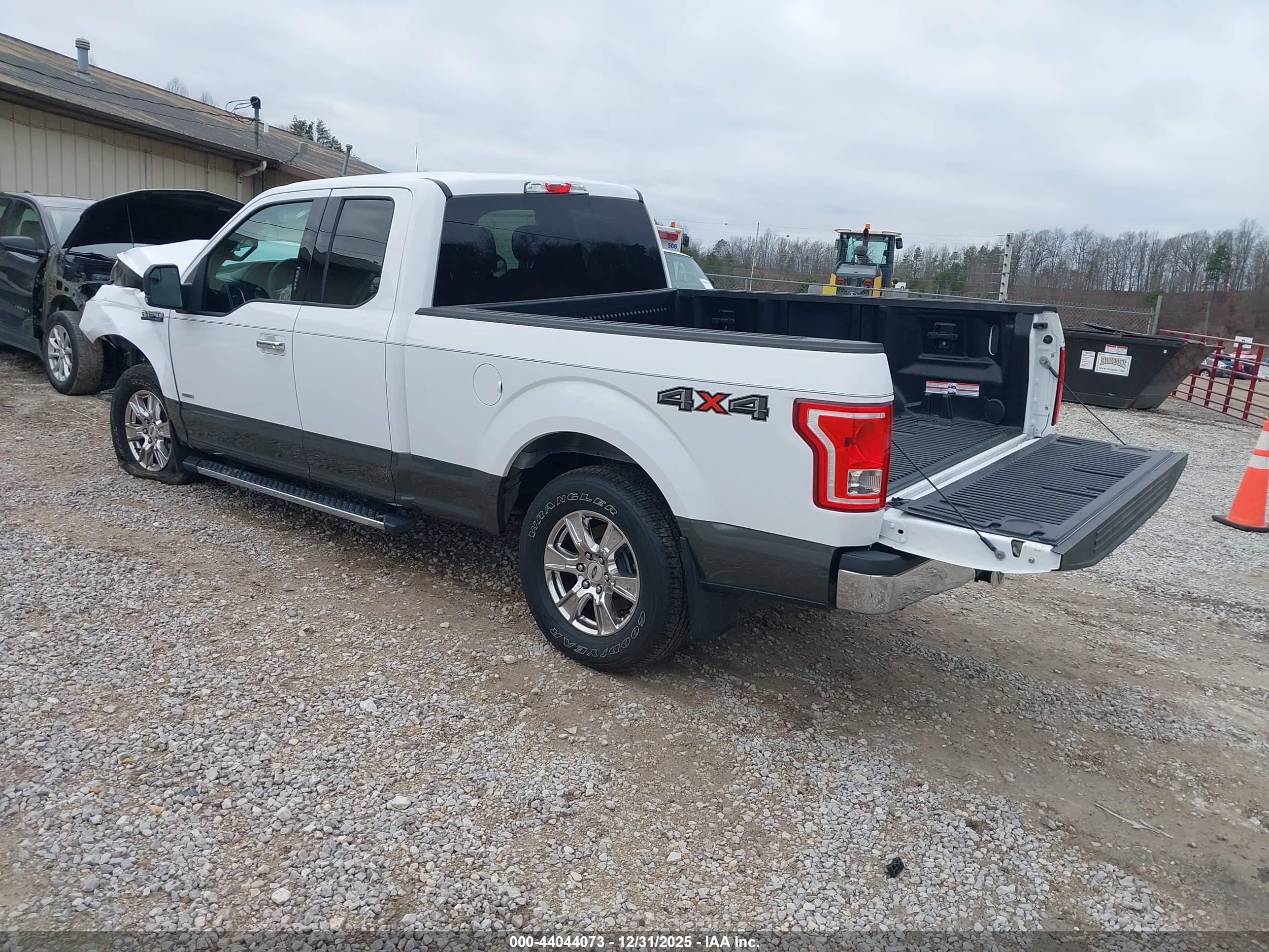 FORD F-150 image 3