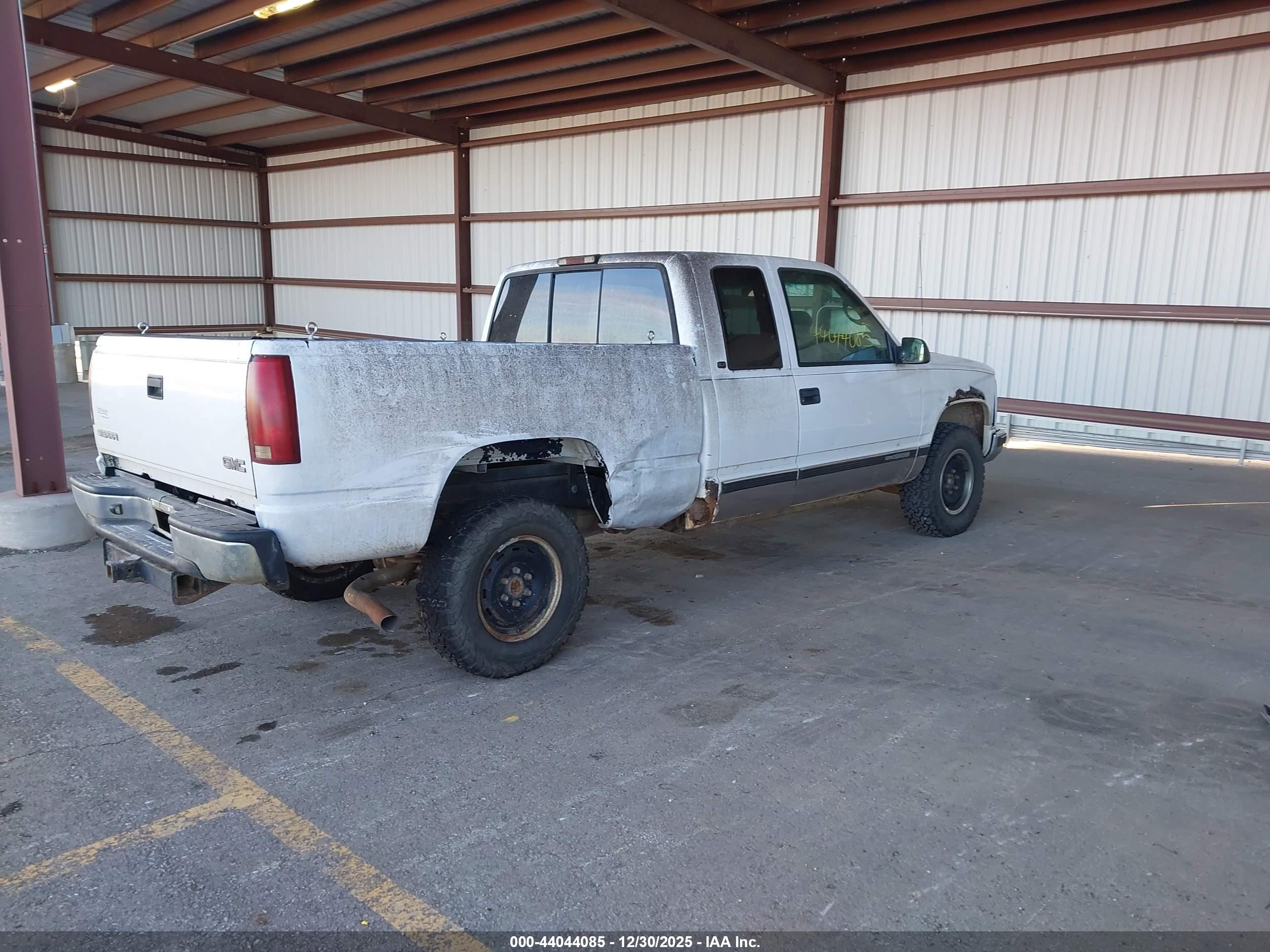 GMC SIERRA image 4