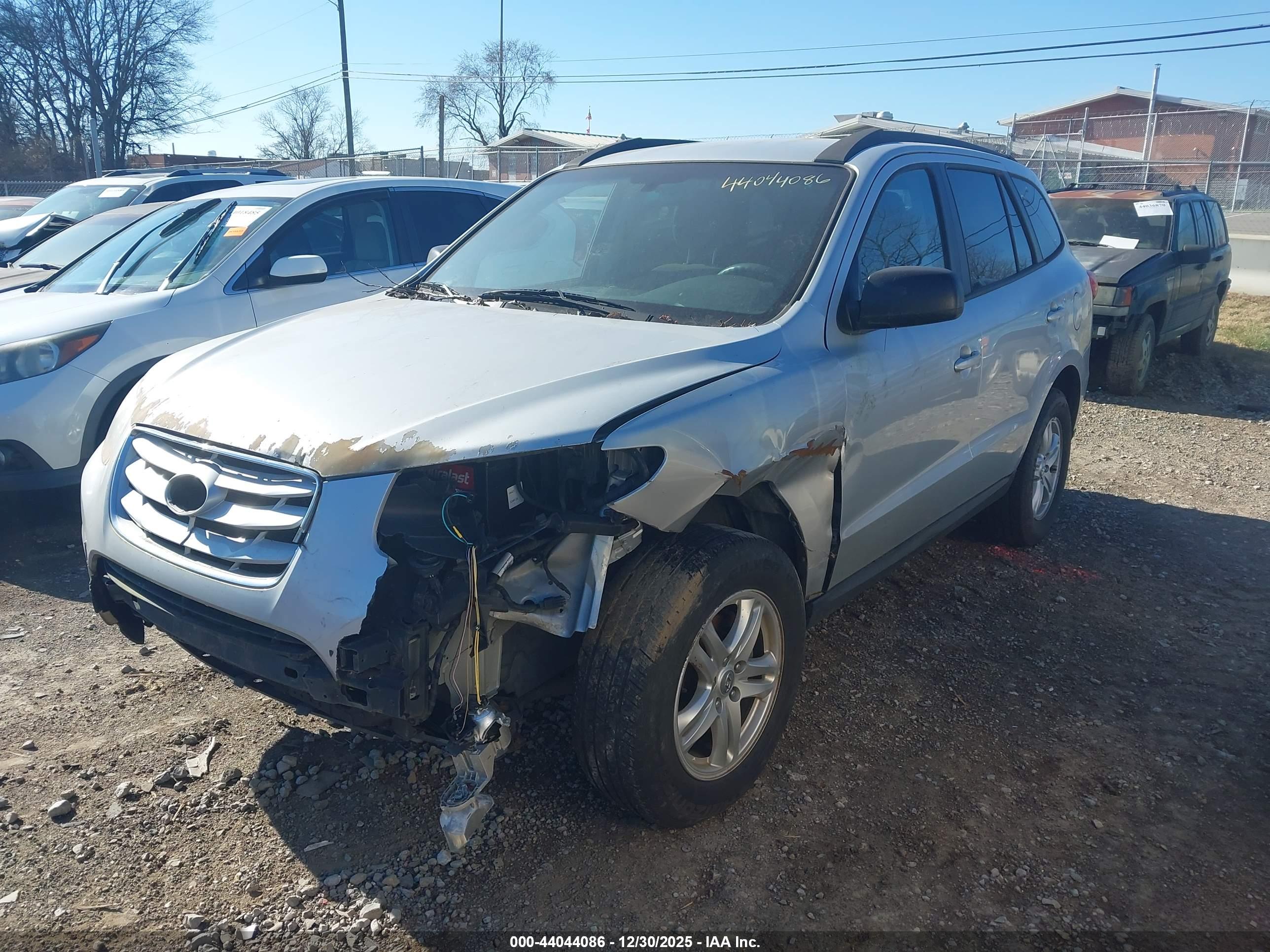 HYUNDAI SANTA image 2