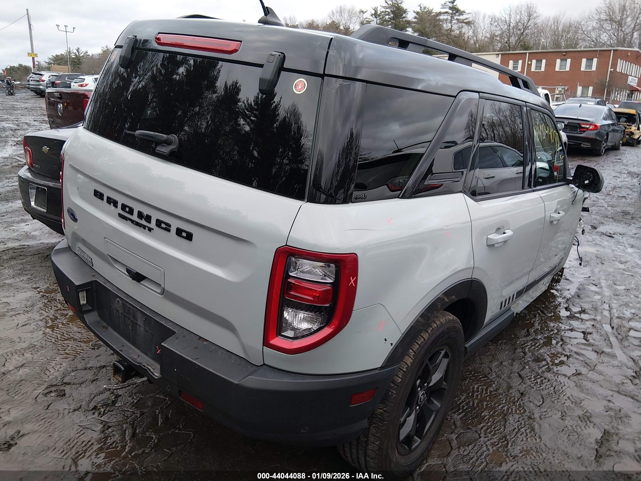 FORD BRONCO image 4