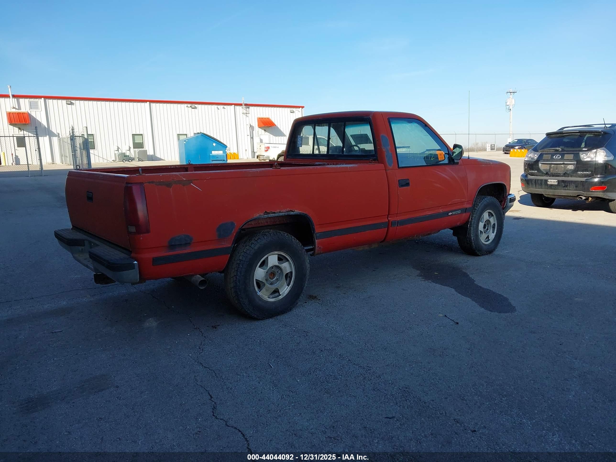 CHEVROLET GMT-400 image 4