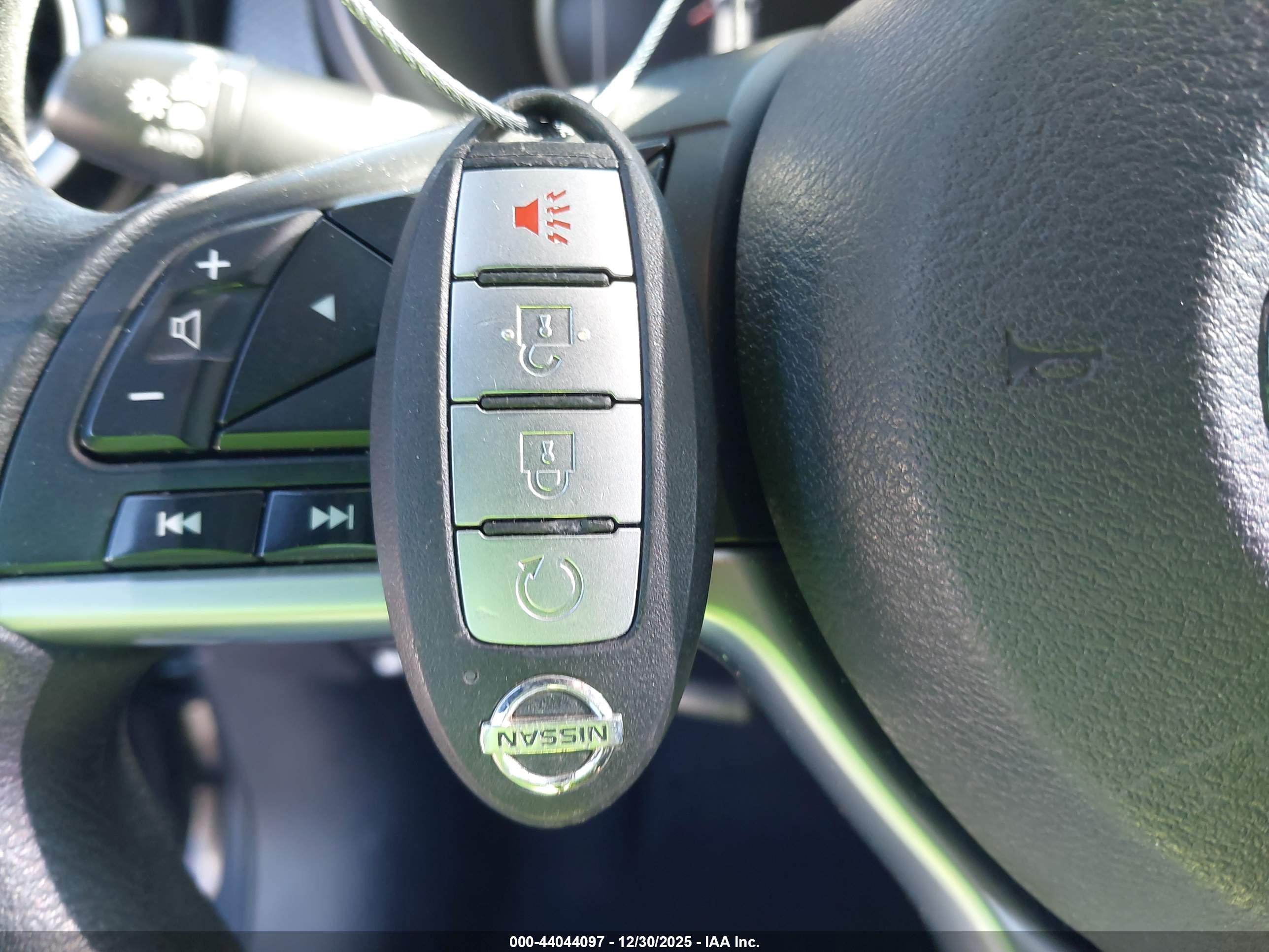 NISSAN KICKS image 11