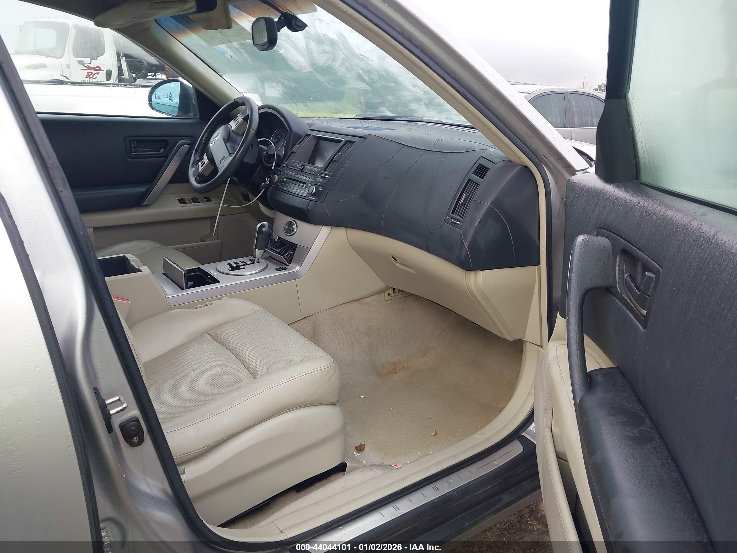 INFINITI FX35 image 5