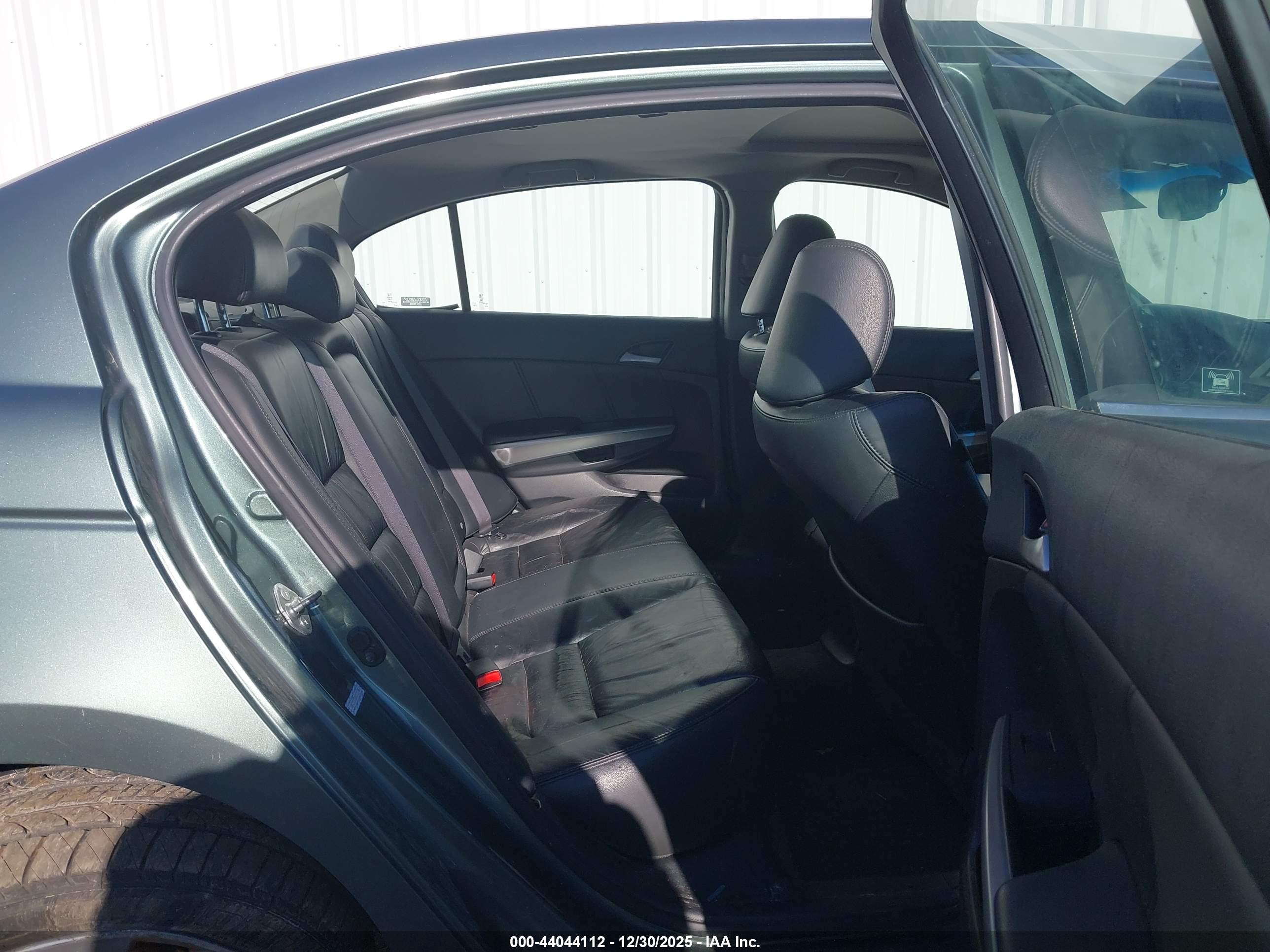 HONDA ACCORD image 8