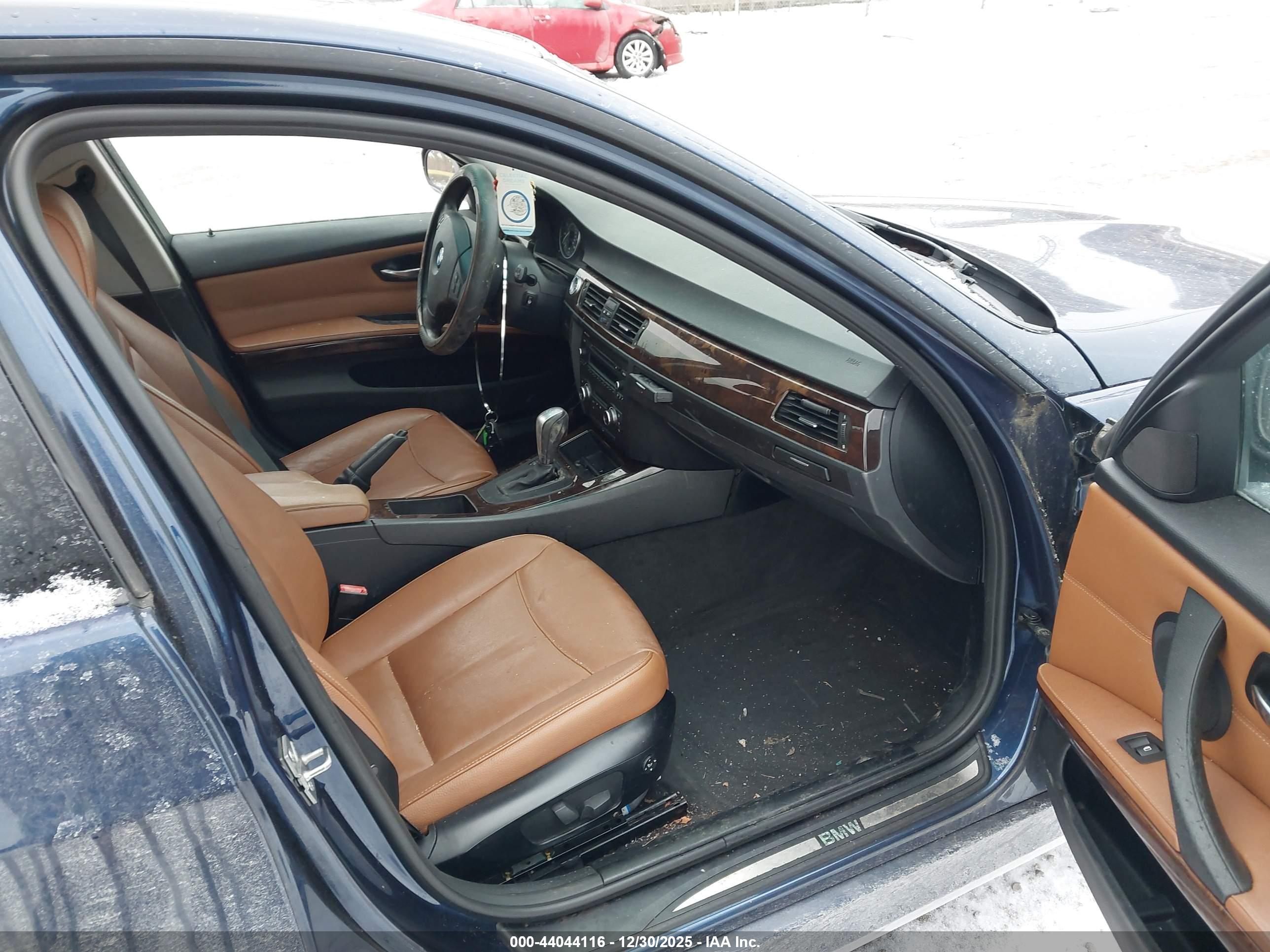BMW 328I image 5