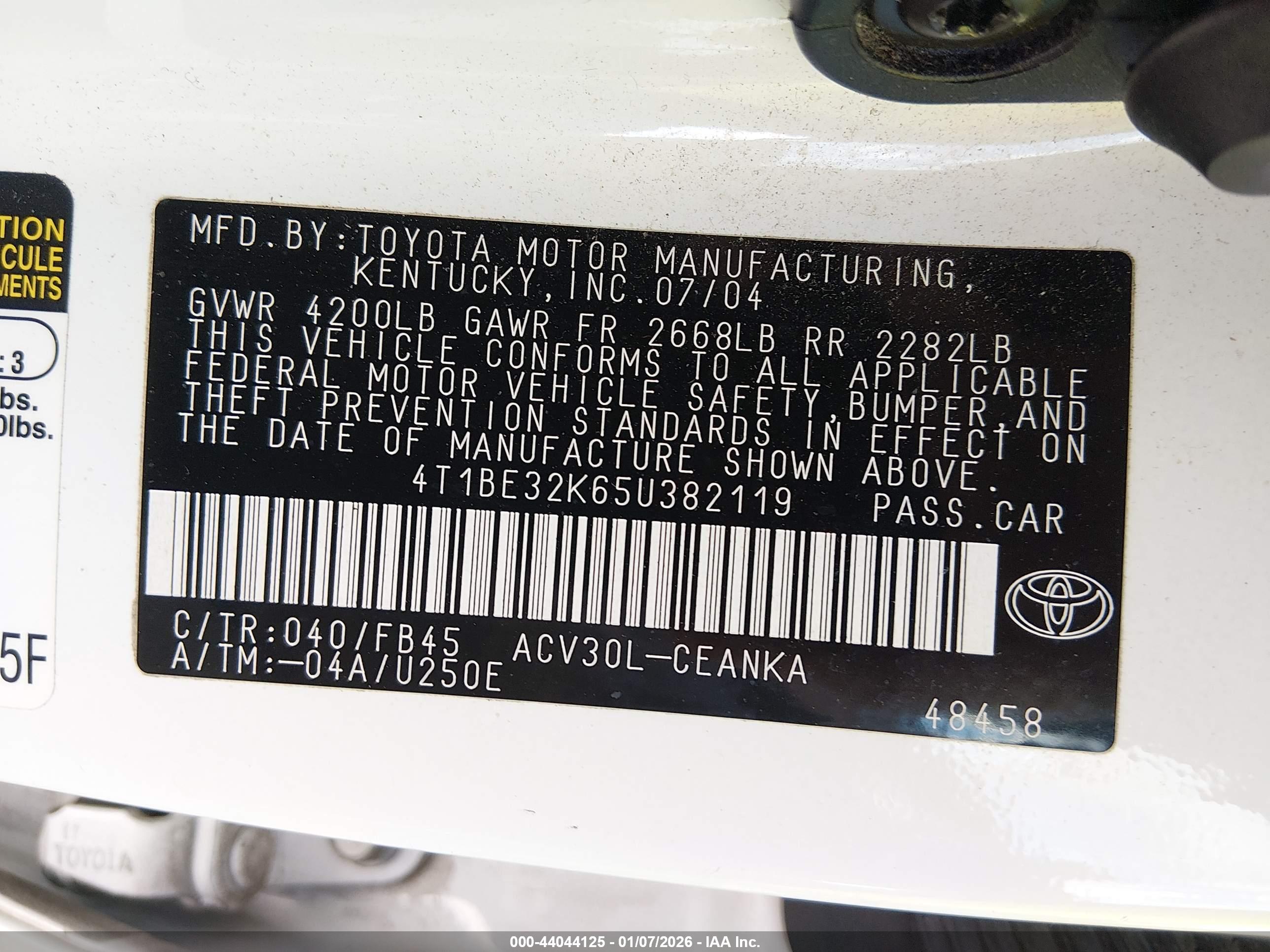 TOYOTA CAMRY image 9