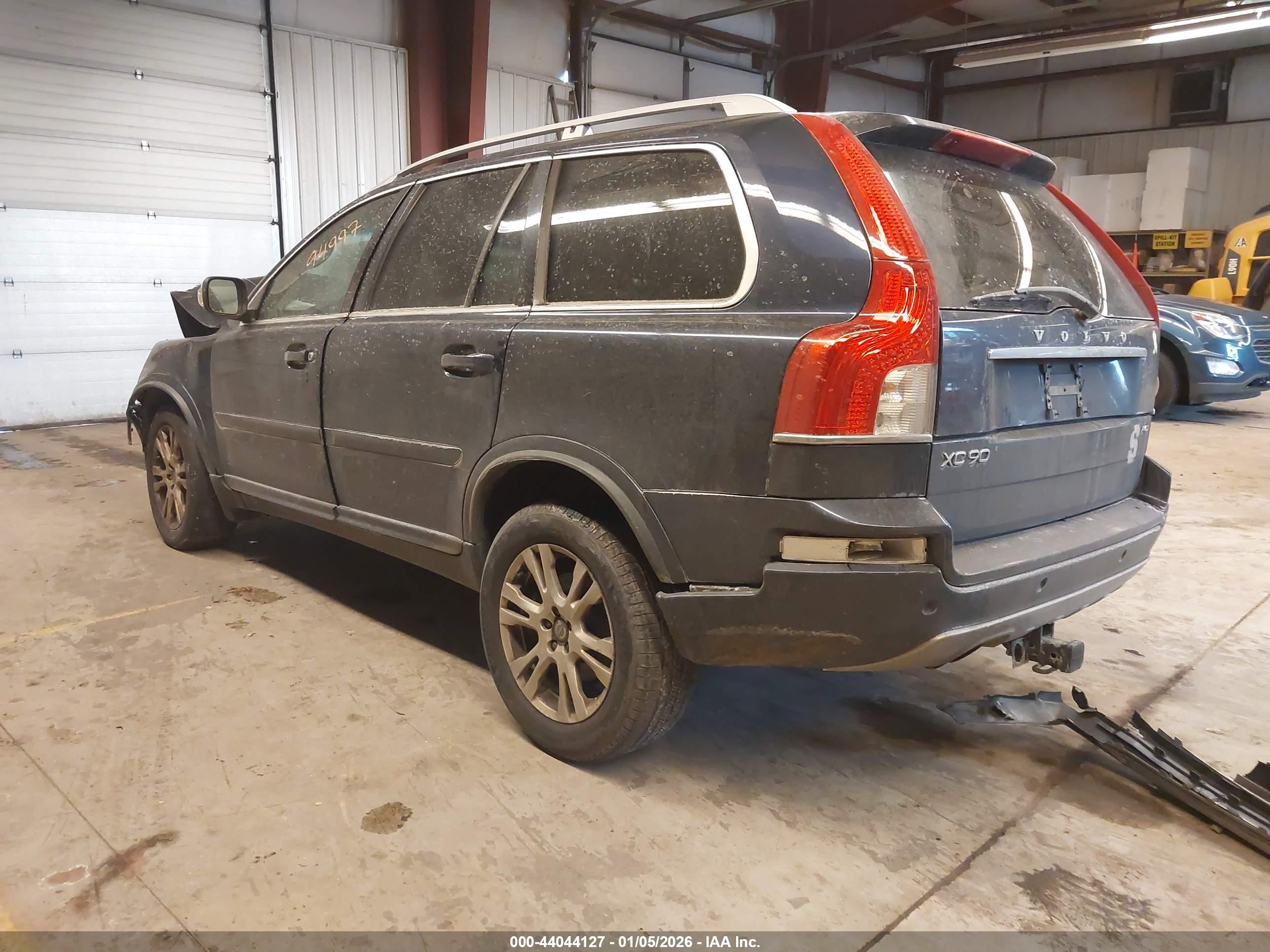 VOLVO XC90 image 3