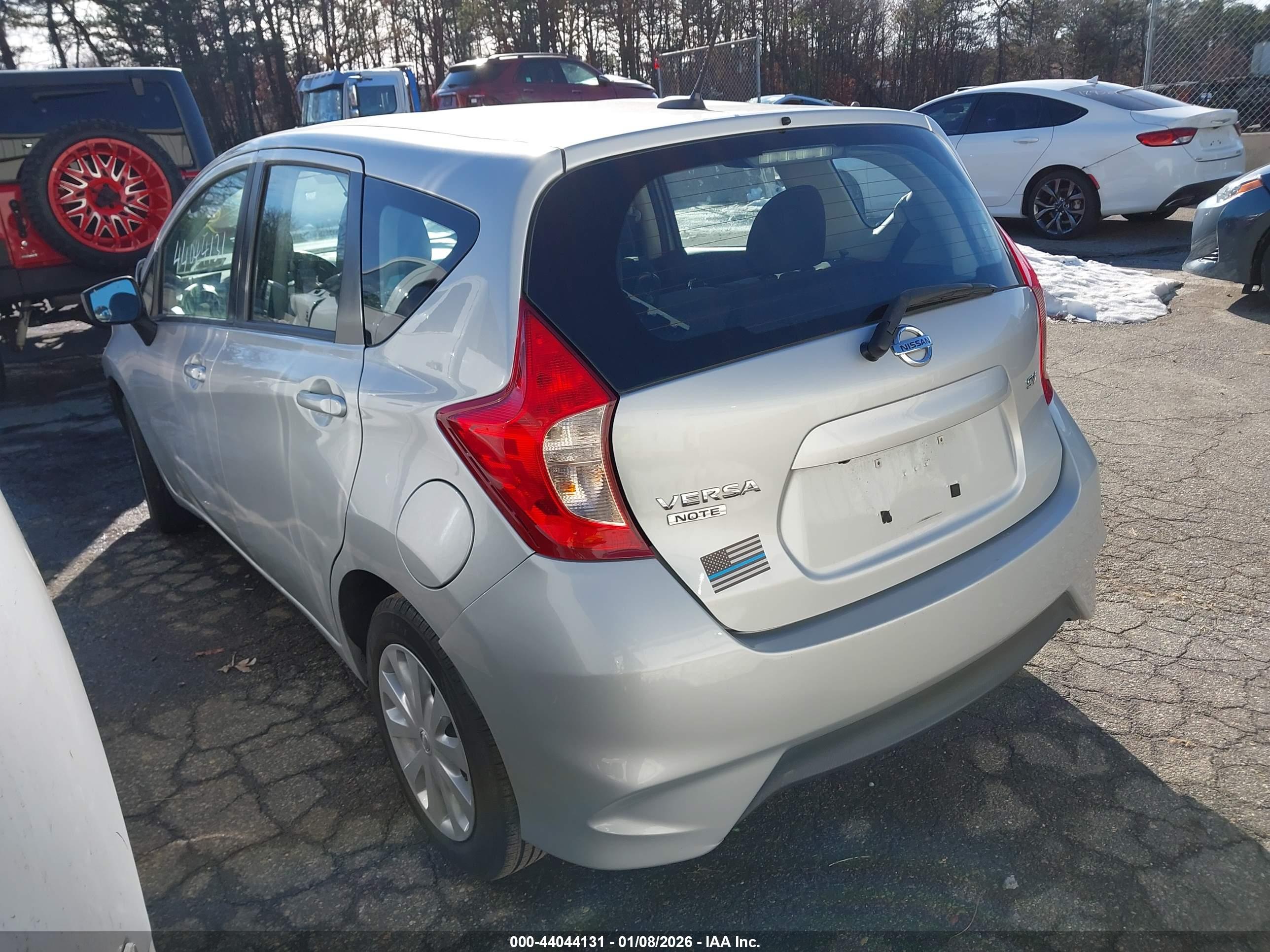 NISSAN VERSA image 3