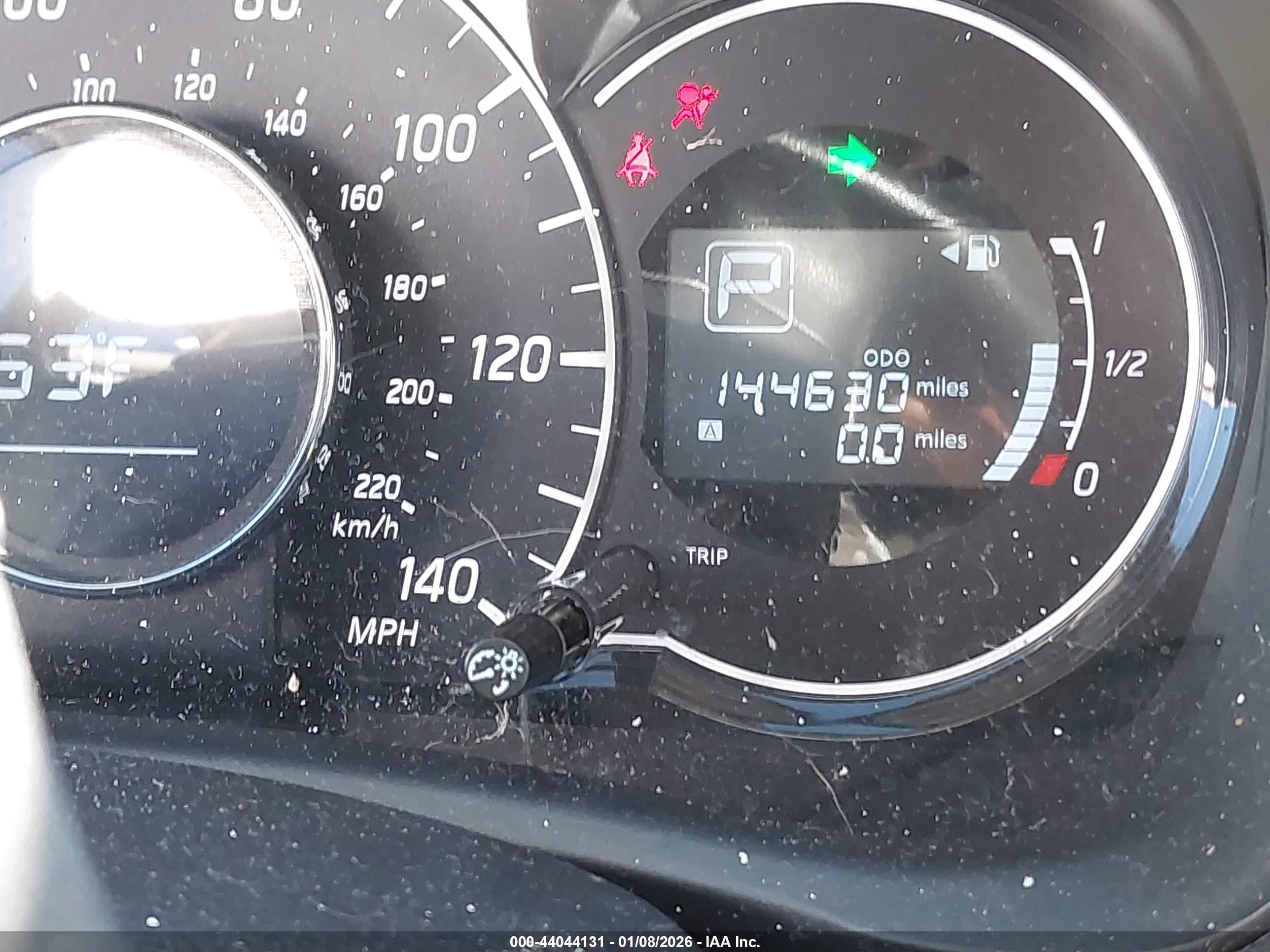 NISSAN VERSA image 7