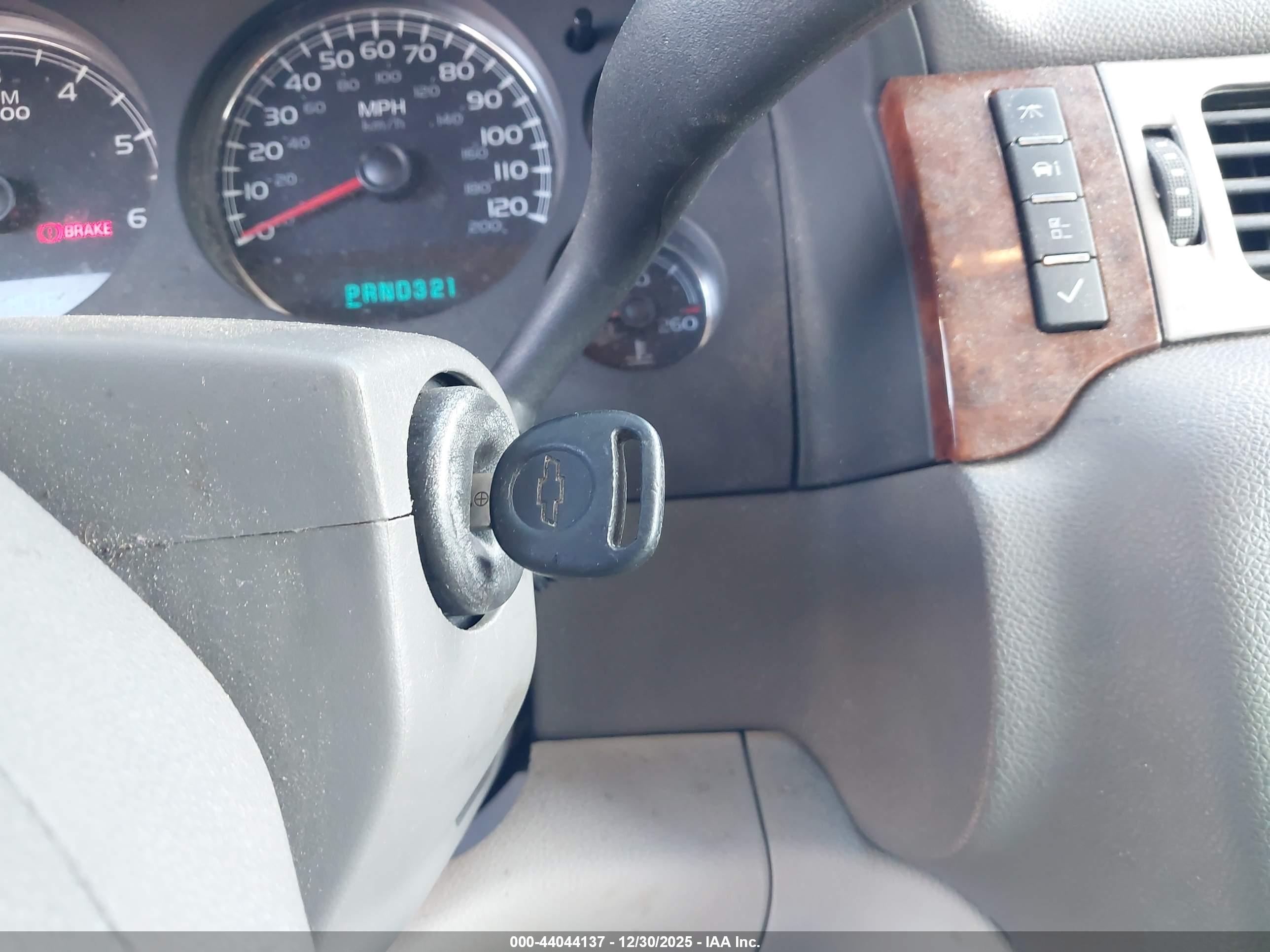 CHEVROLET AVALANCHE image 11