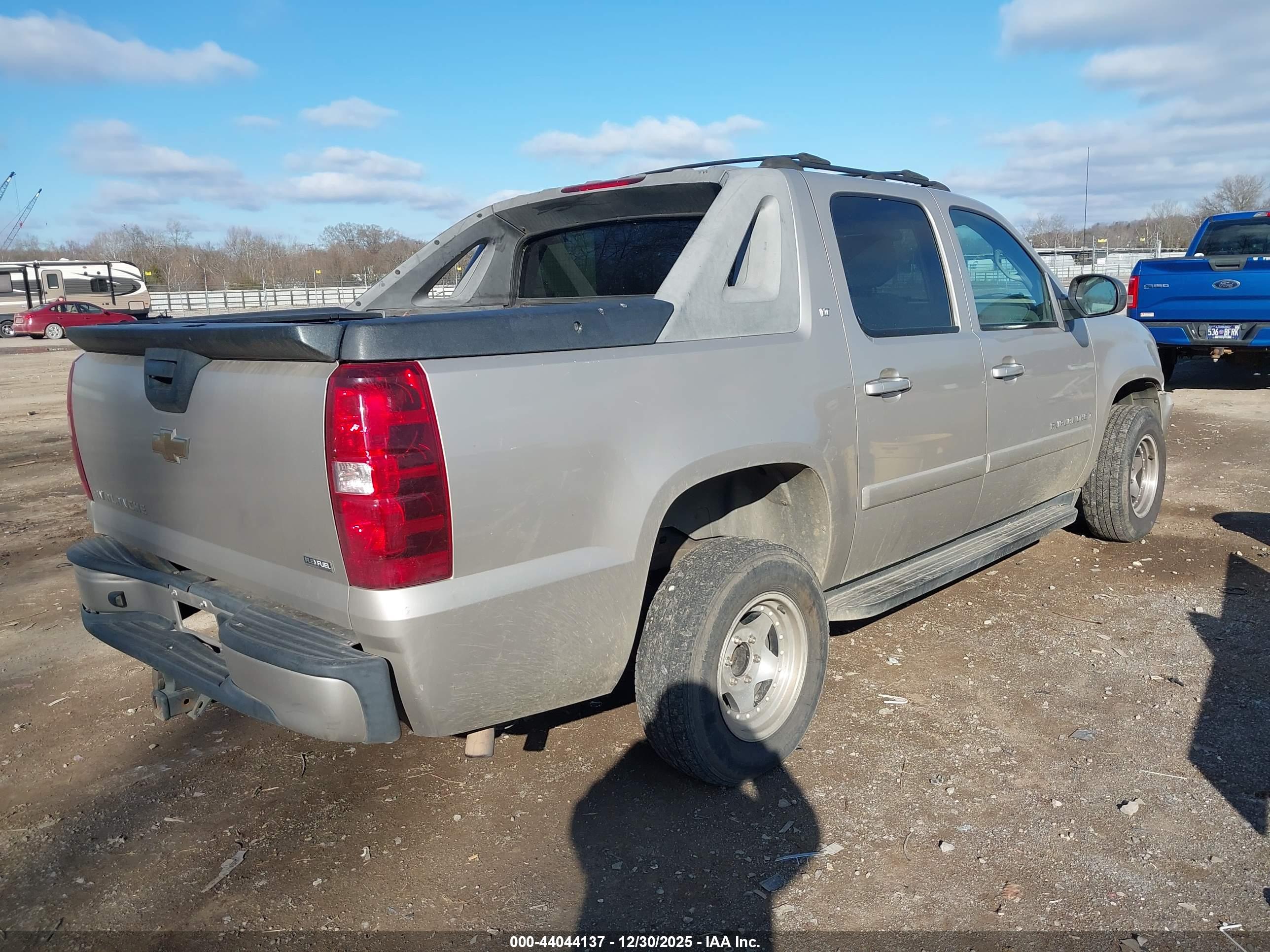 CHEVROLET AVALANCHE image 4