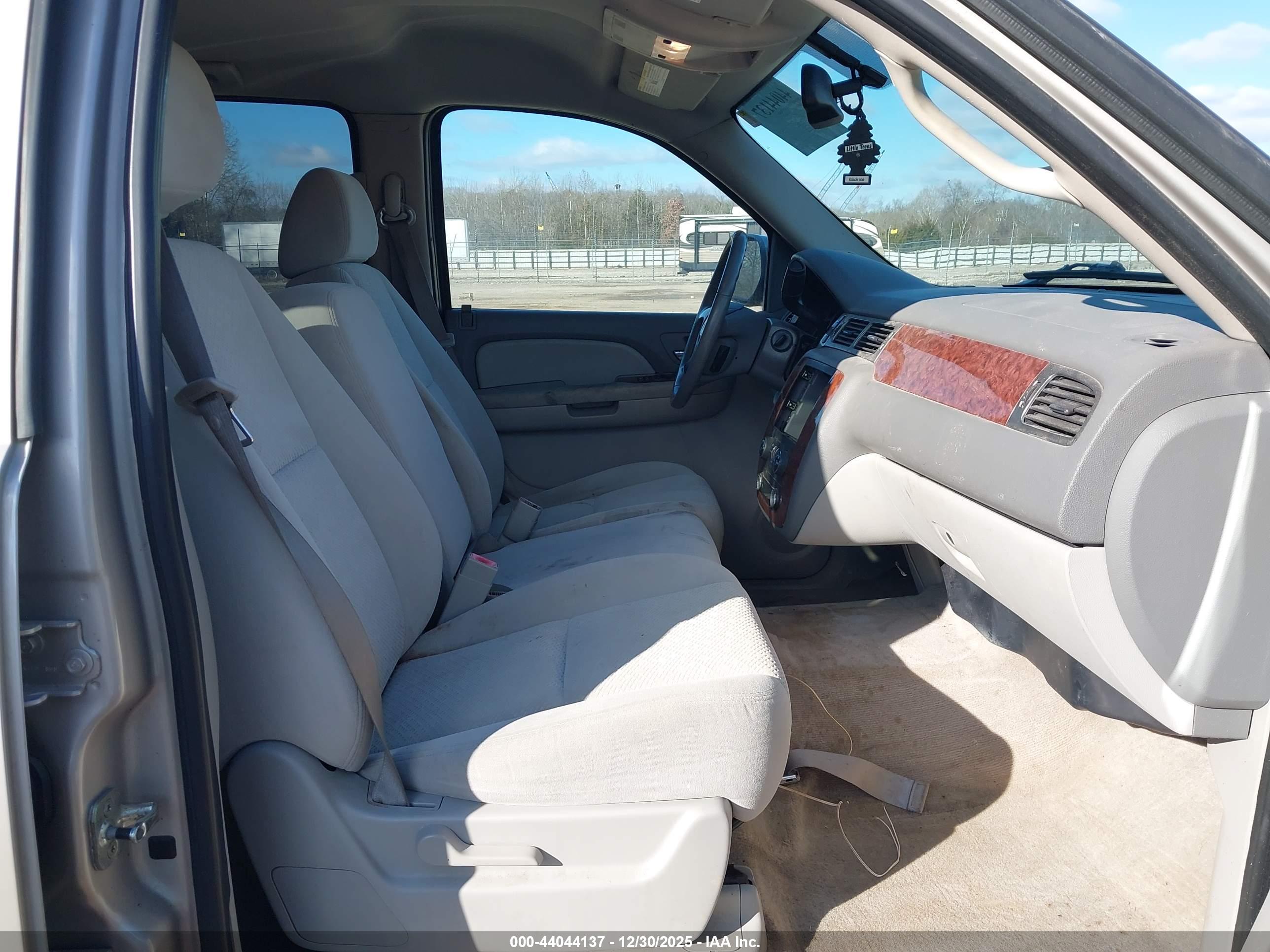 CHEVROLET AVALANCHE image 5