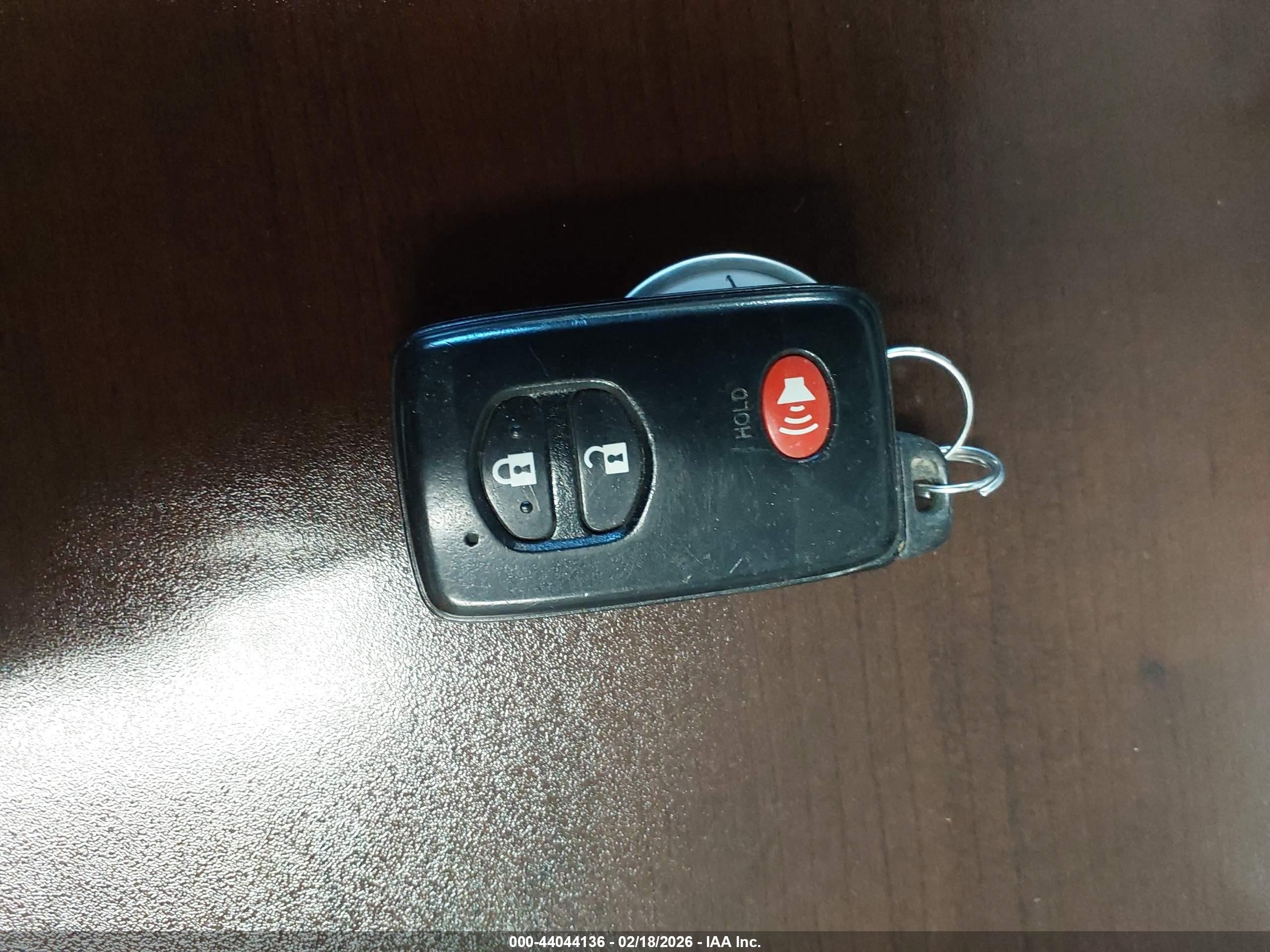 TOYOTA PRIUS image 11